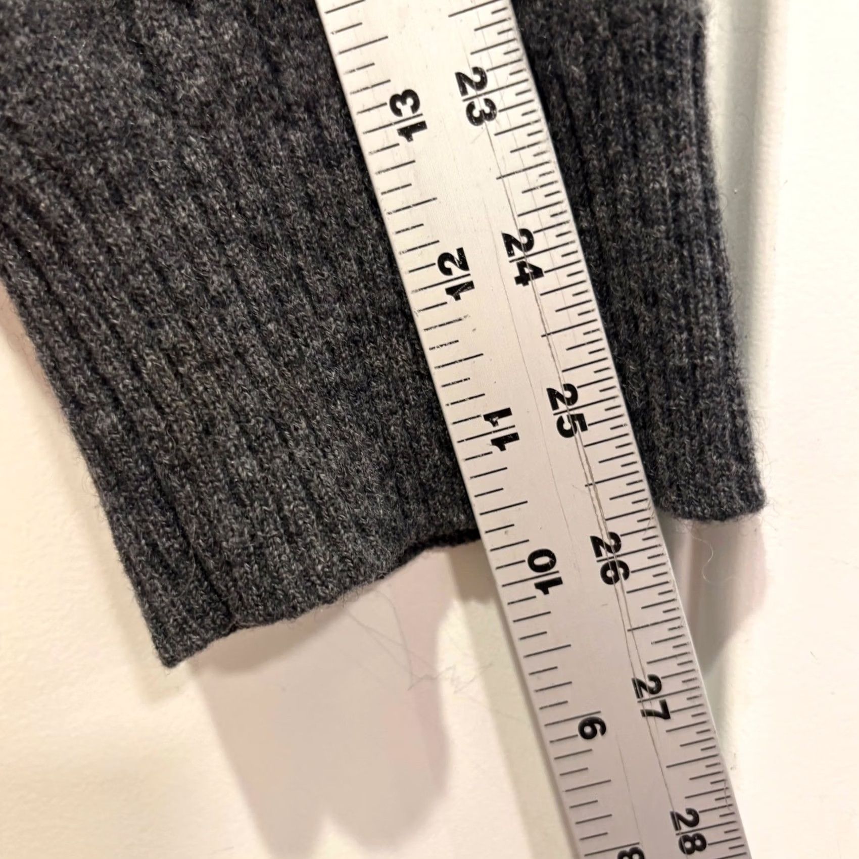 Vintage Alan Flusser Crew Neck Sweater Mens 100% Cashmere Cable Knit Gray L Cardigan? (No, Sweater) Size US L / EU 52-54 / 3 - 4 Thumbnail