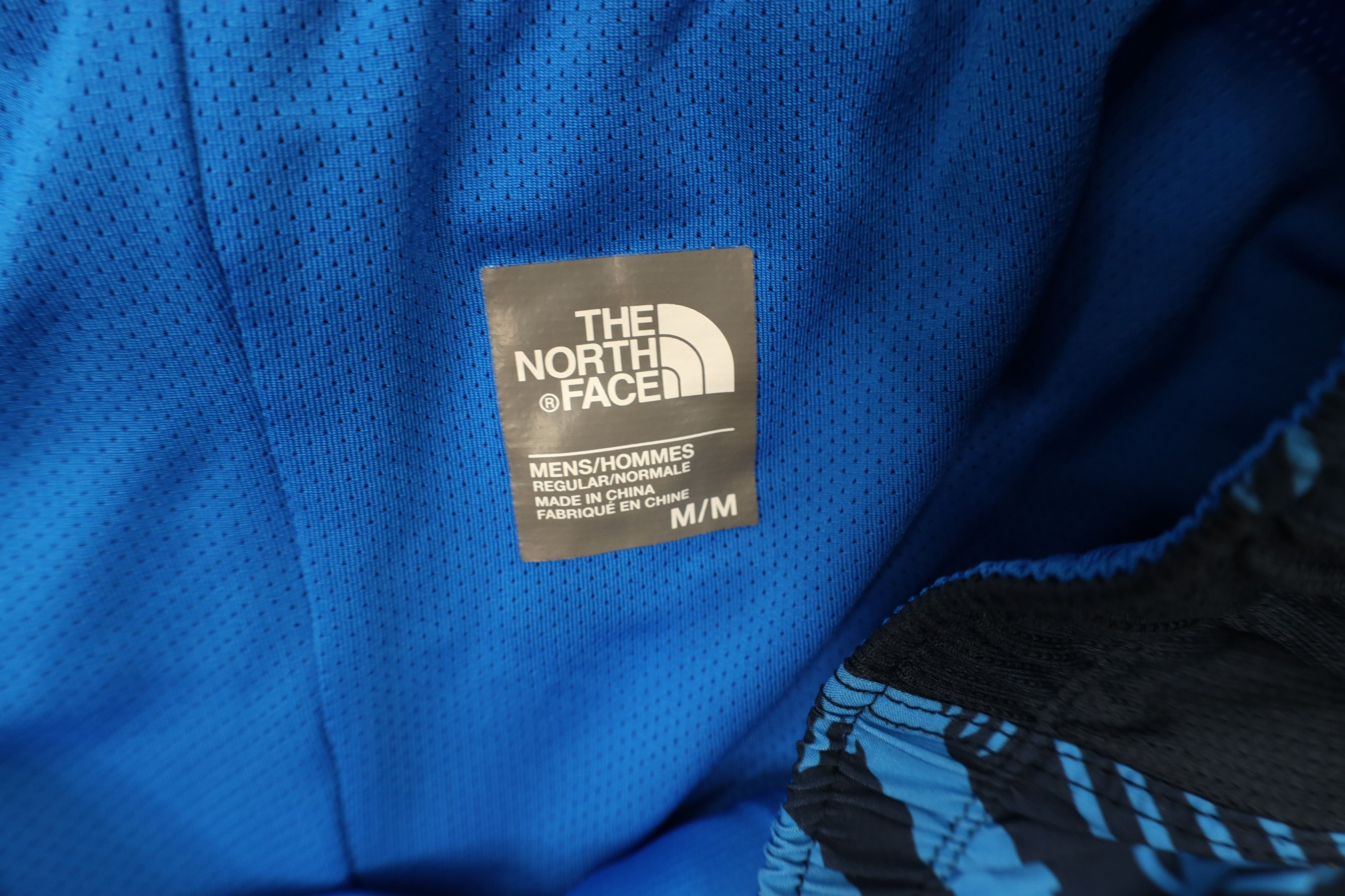 The North Face The North Face Reflective Lined Running Trekking Shorts Size US 34 / EU 50 - 6 Thumbnail