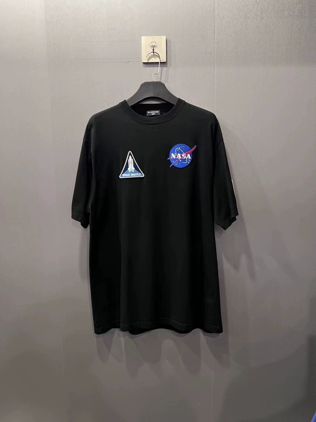 Balenciaga Balenciaga NASA Heavy Embroidered Logo Short Sleeve Size US S / EU 44-46 / 1 - 1 Thumbnail