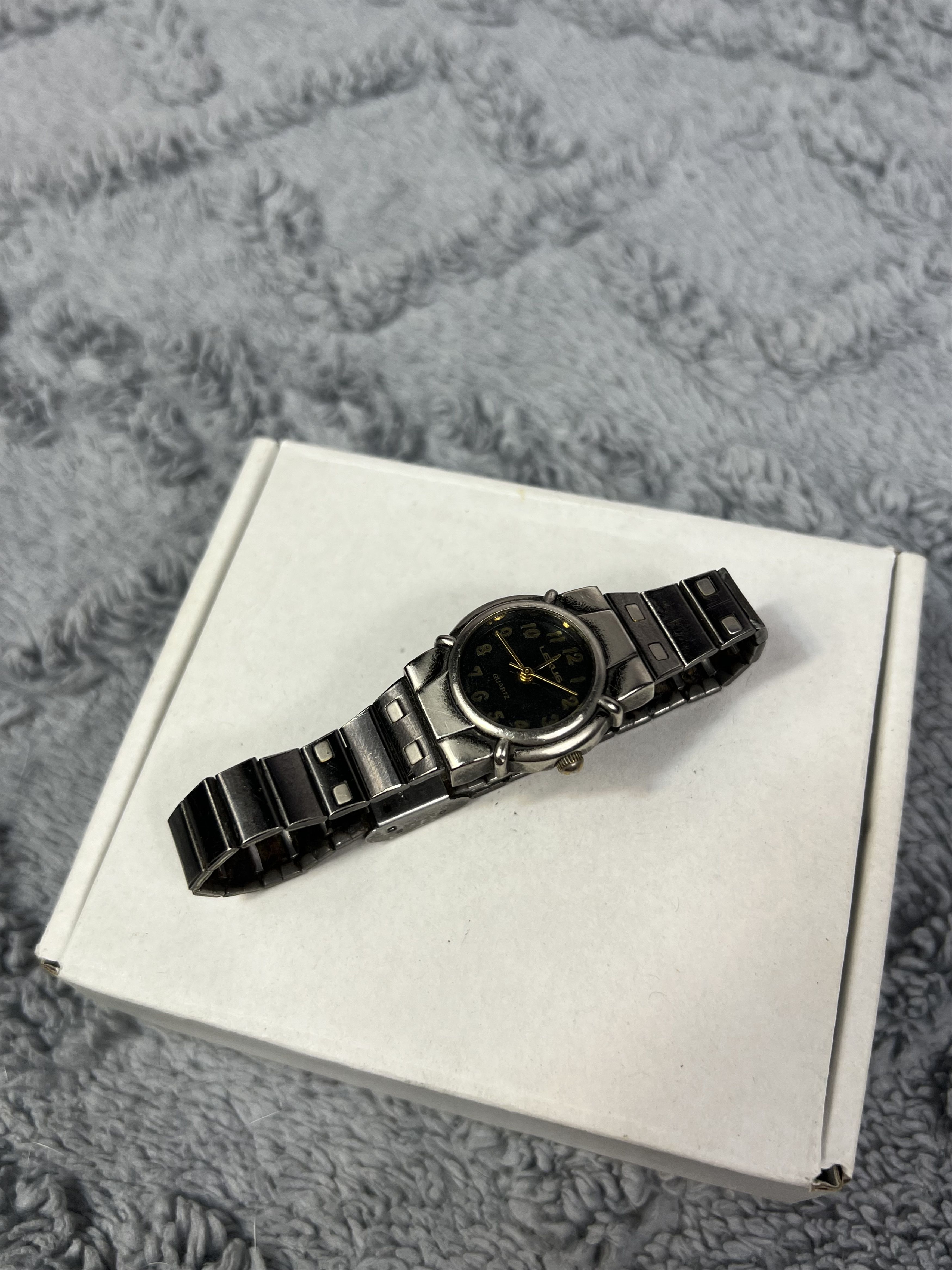 Vintage Futuristic Minimalistic Lexus Japanese Style Bracelet Watch Size ONE SIZE - 10 Thumbnail