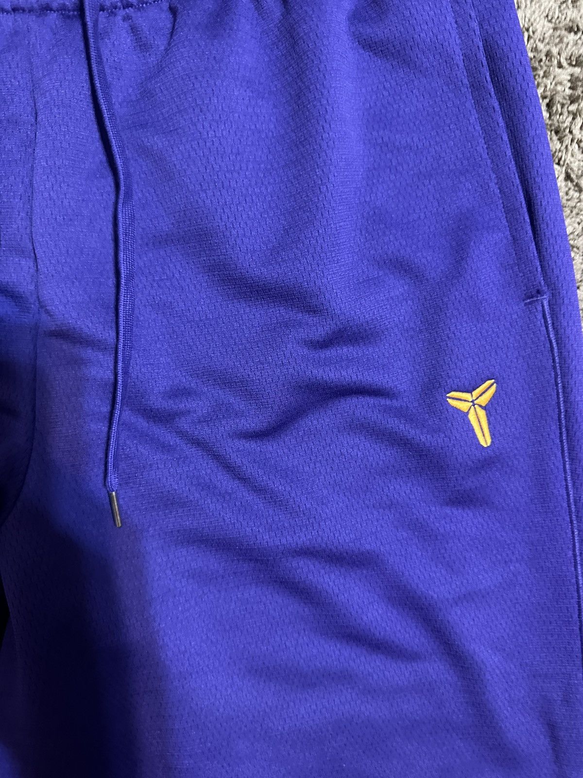 Nike Vintage Nike Kobe Bryant threma-fit pants size medium Size US 34 / EU 50 - 2 Thumbnail