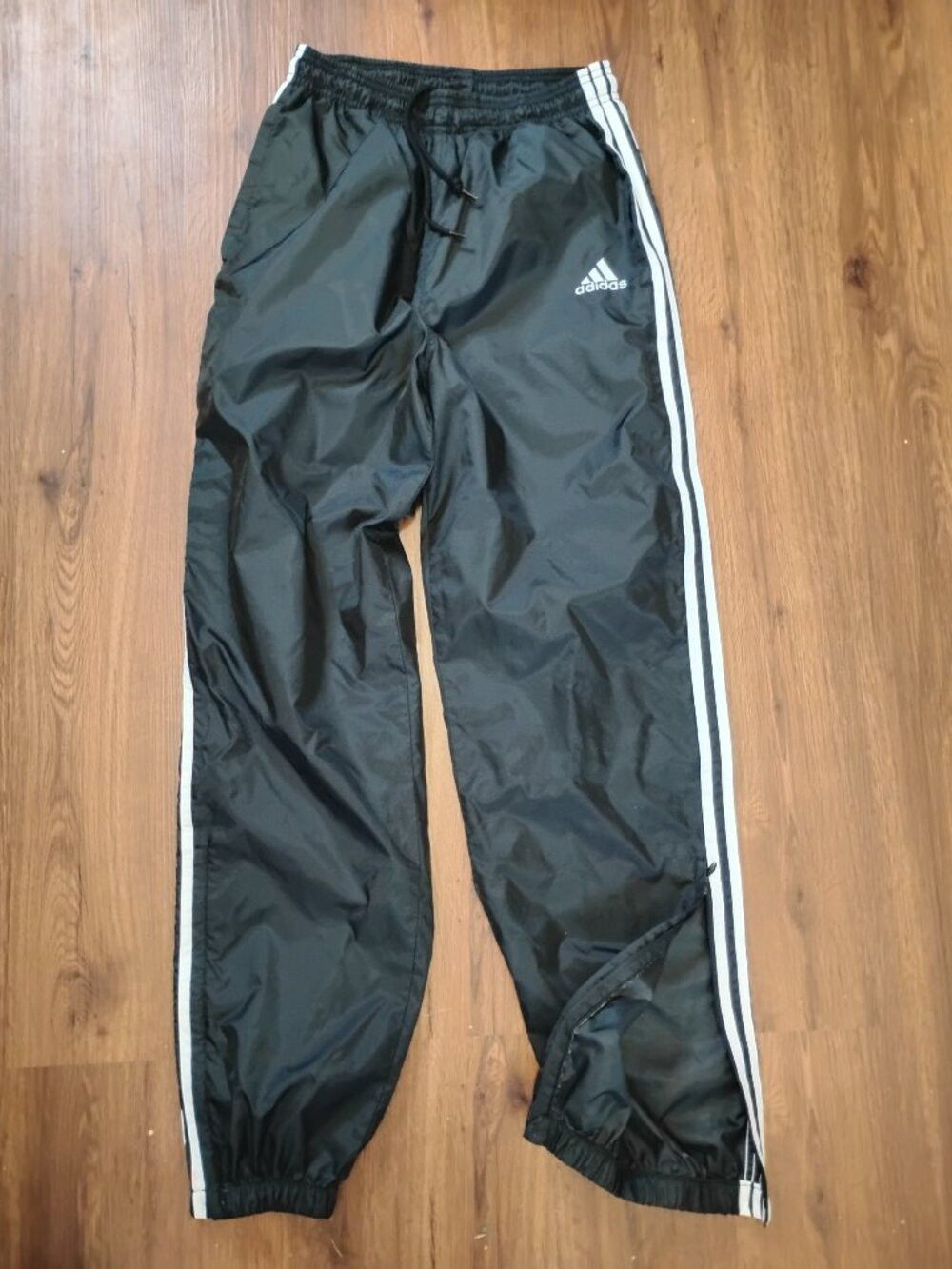 Adidas Vintage Adidas 3 Stripe Wind Pants Joggers Trainers Size US 30 / EU 46 - 2 Thumbnail