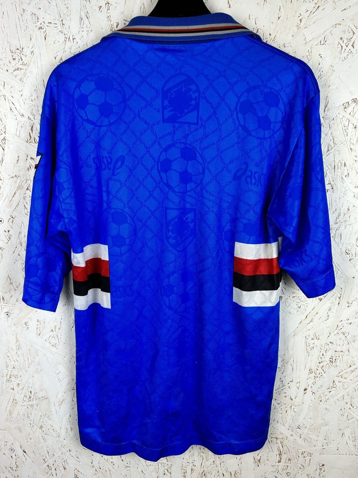 Asics 90s Asics UC Sampdoria 1994/95 Home Kit Soccer Jersey M Size US M / EU 48-50 / 2 - 8 Thumbnail