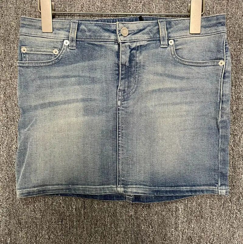 Givenchy Givenchy Women's Blue Cotton Shorts 0089 Size 23" - 1 Thumbnail