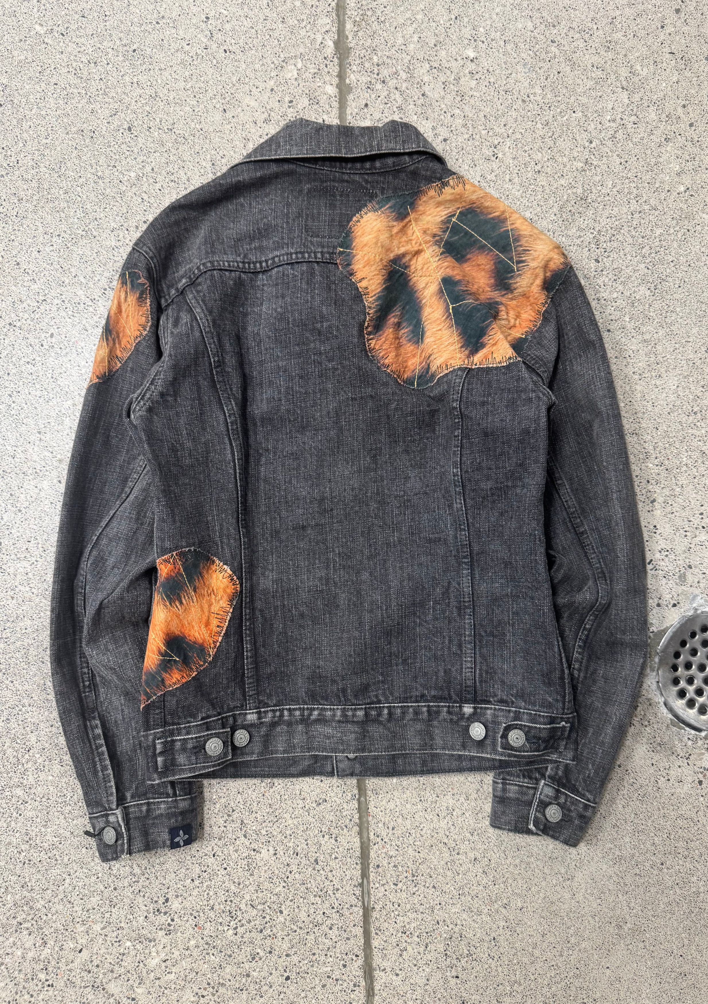Yohji Yamamoto Vintage Yohji Yamamoto ‘Y’s’ X Spotted Horse Leopard Patch Denim Jacket Size US M / EU 48-50 / 2 - 4 Thumbnail