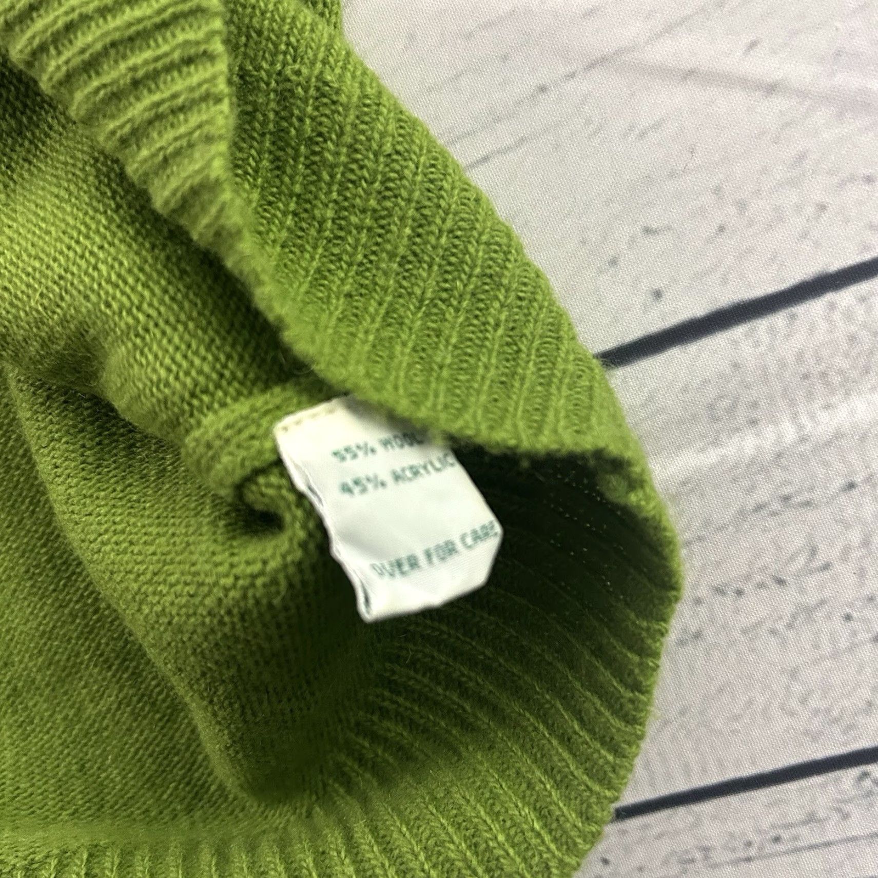 Abercrombie & Fitch VINTAGE Abercrombie & Fitch Pullover Sweater Shirt Men L Green Wool Knit V-Neck Size US L / EU 52-54 / 3 - 6 Thumbnail