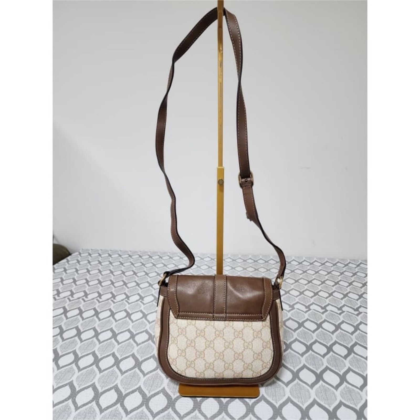 Gucci Authentc Gucci GG Supreme Shoulder/Crossbody Bag Brown/Cream Size ONE SIZE - 4 Thumbnail