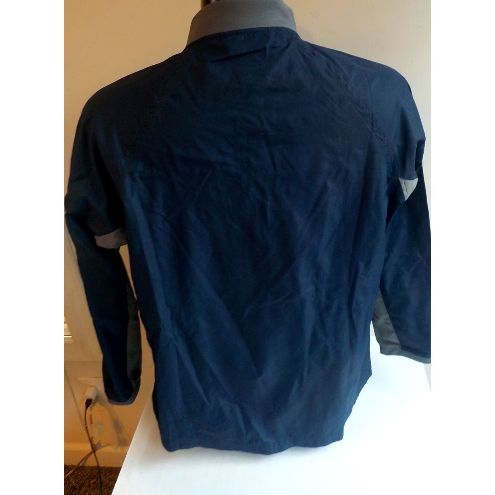 Vintage CHARLES RIVER 5942 Women's Bunker Windshirt Navy Gray Polyester 1/4 Zip Kangaroo Pocket NEW WITH TAGS Large Regular Windbreaker Jacket Womens Size L / US 10 / IT 46 - 4 Thumbnail