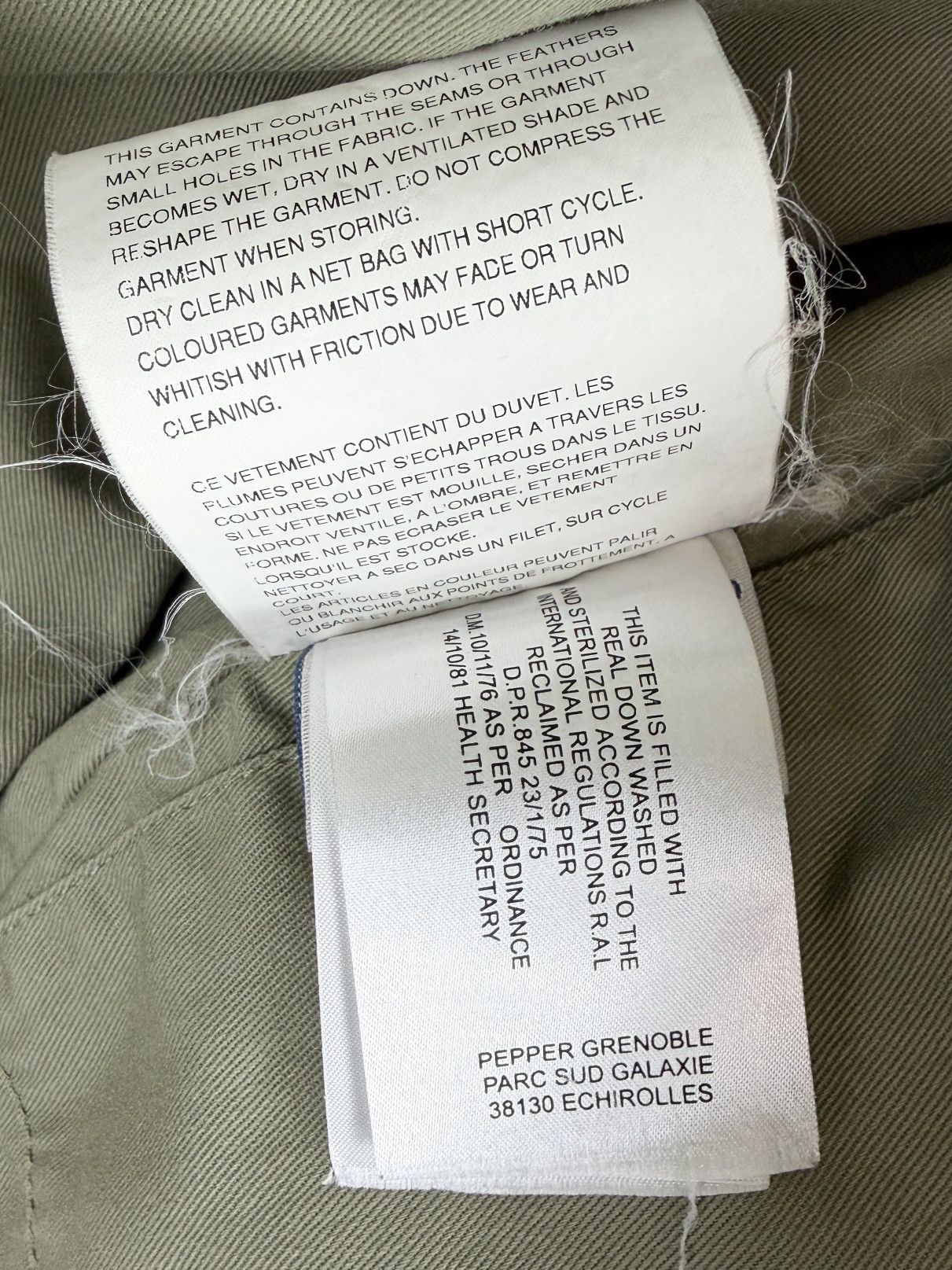 Junya Watanabe × Moncler AW06 Junya Watanabe Moncler Patch Camo Down Puffer Vest Size US S / EU 44-46 / 1 - 11 Thumbnail