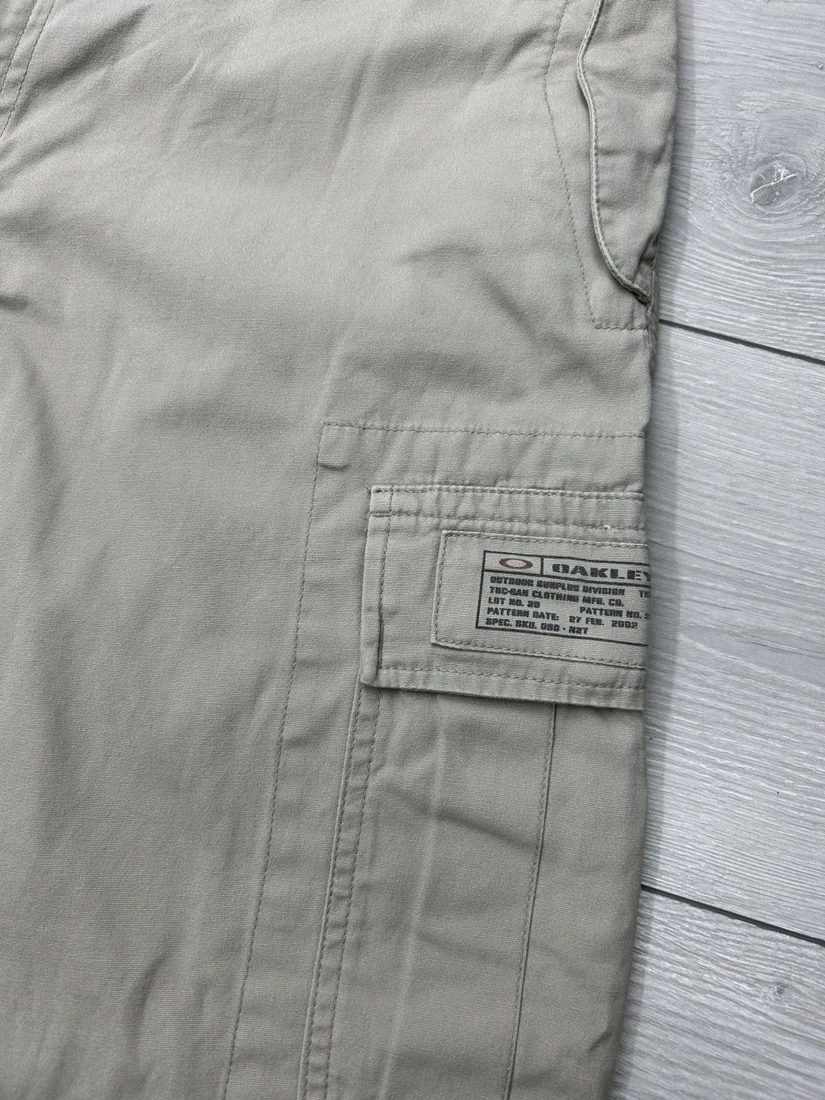 Oakley × Vintage Oakley Vintage Baggy Cargo Pant Size 34 Size US 34 / EU 50 - 4 Thumbnail