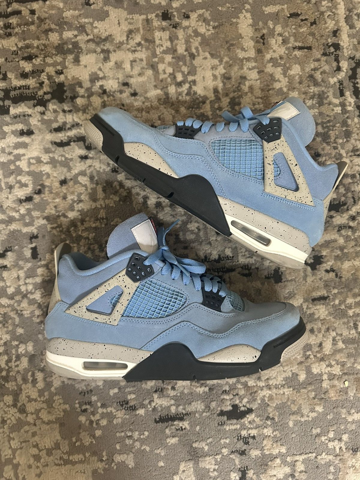 Jordan Brand Jordan 4 University Blue “UNC” Size US 10.5 / EU 43-44 - 1 Thumbnail