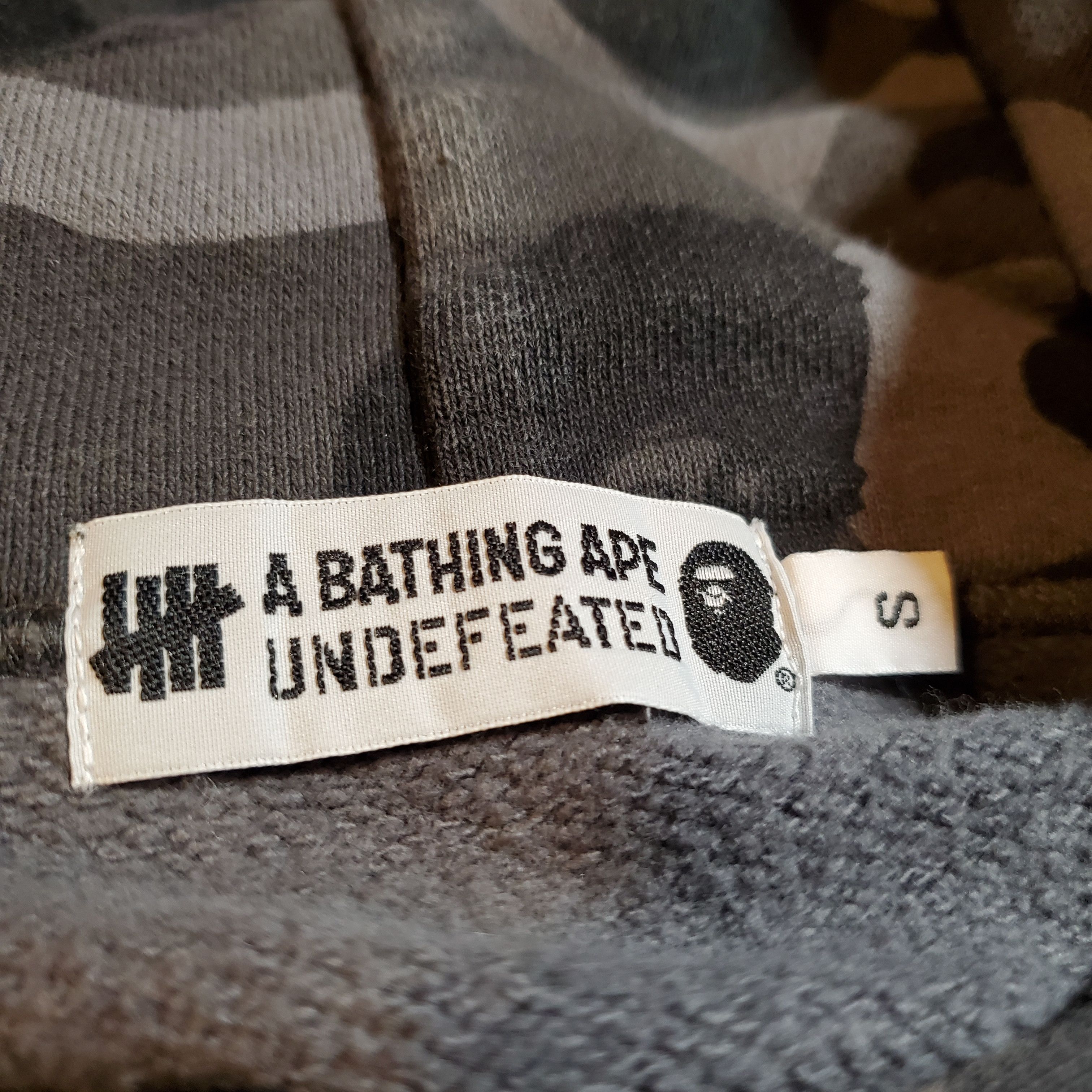 Bape × Undefeated Bape x Undefeated Color Camo Pullover Hoodie (SS15) Size US S / EU 44-46 / 1 - 4 Thumbnail
