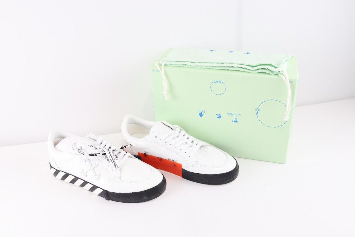 Off-White o1rshd1 Q:2 / New Low Vulcanized Sneaker in White/Beige Size US 9 / EU 42 - 10 Thumbnail