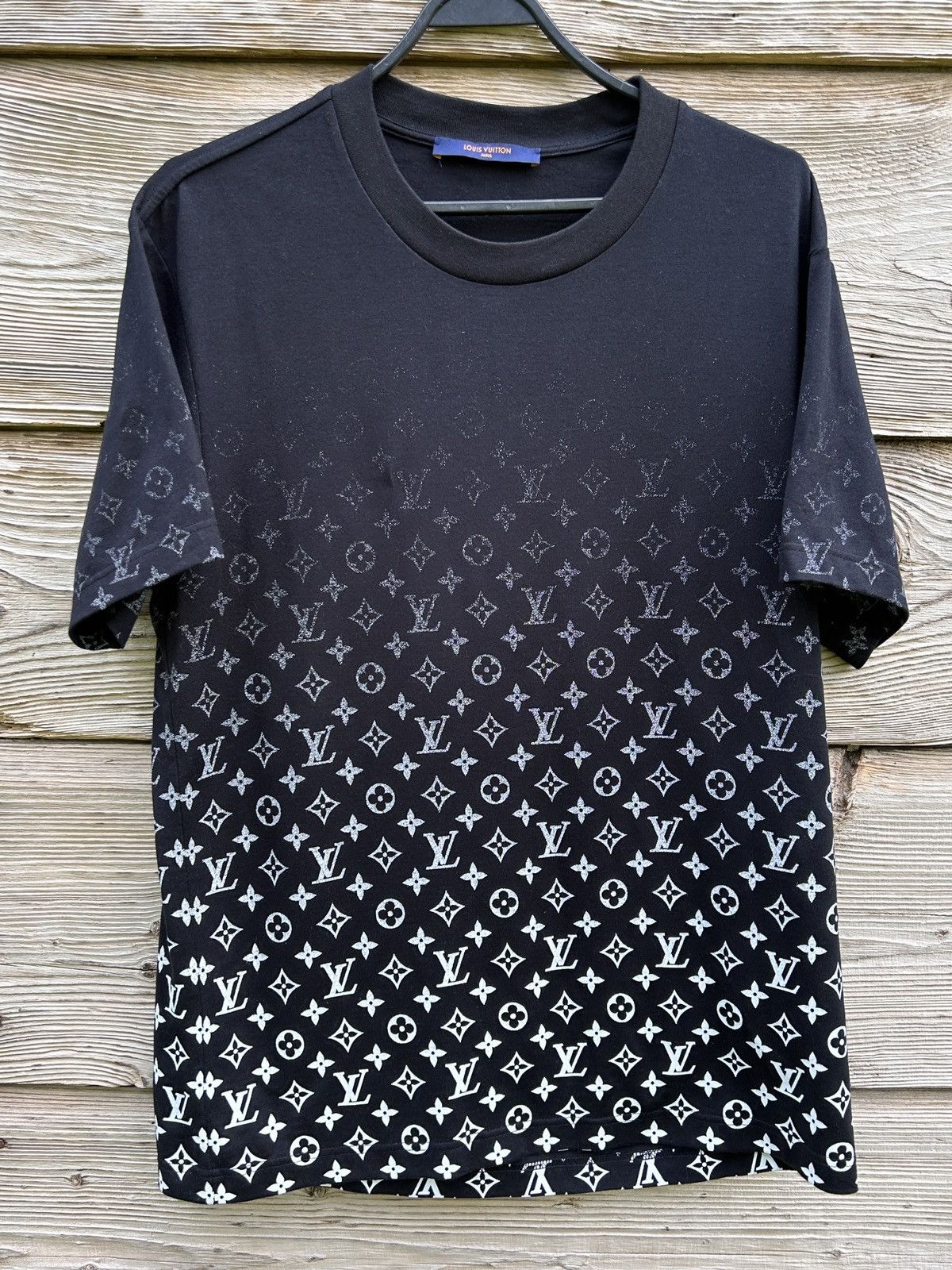 Louis Vuitton Louis Vuitton LVSE Monogram Gradient T-Shirt In Black |  Grailed