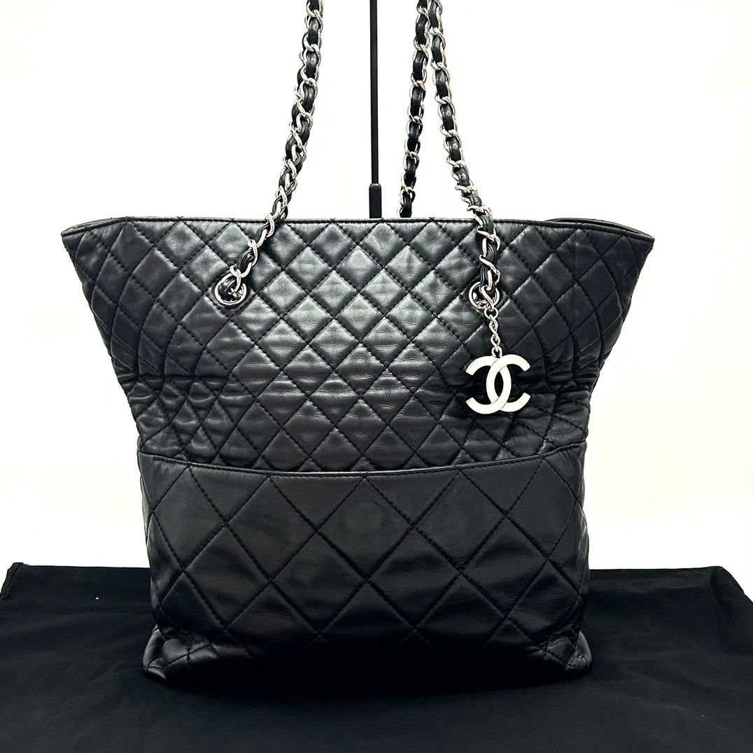 Chanel Pre-loved Bag Very good condition Size ONE SIZE - 1 Thumbnail