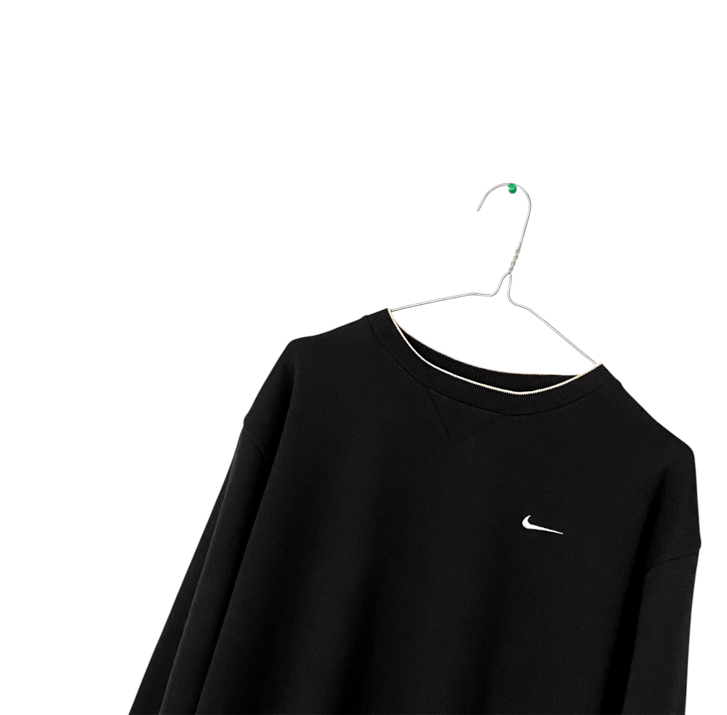 Nike Vintage Nike Embroidered Swoosh Logo Black Sweatshirt Size US S / EU 44-46 / 1 - 4 Thumbnail