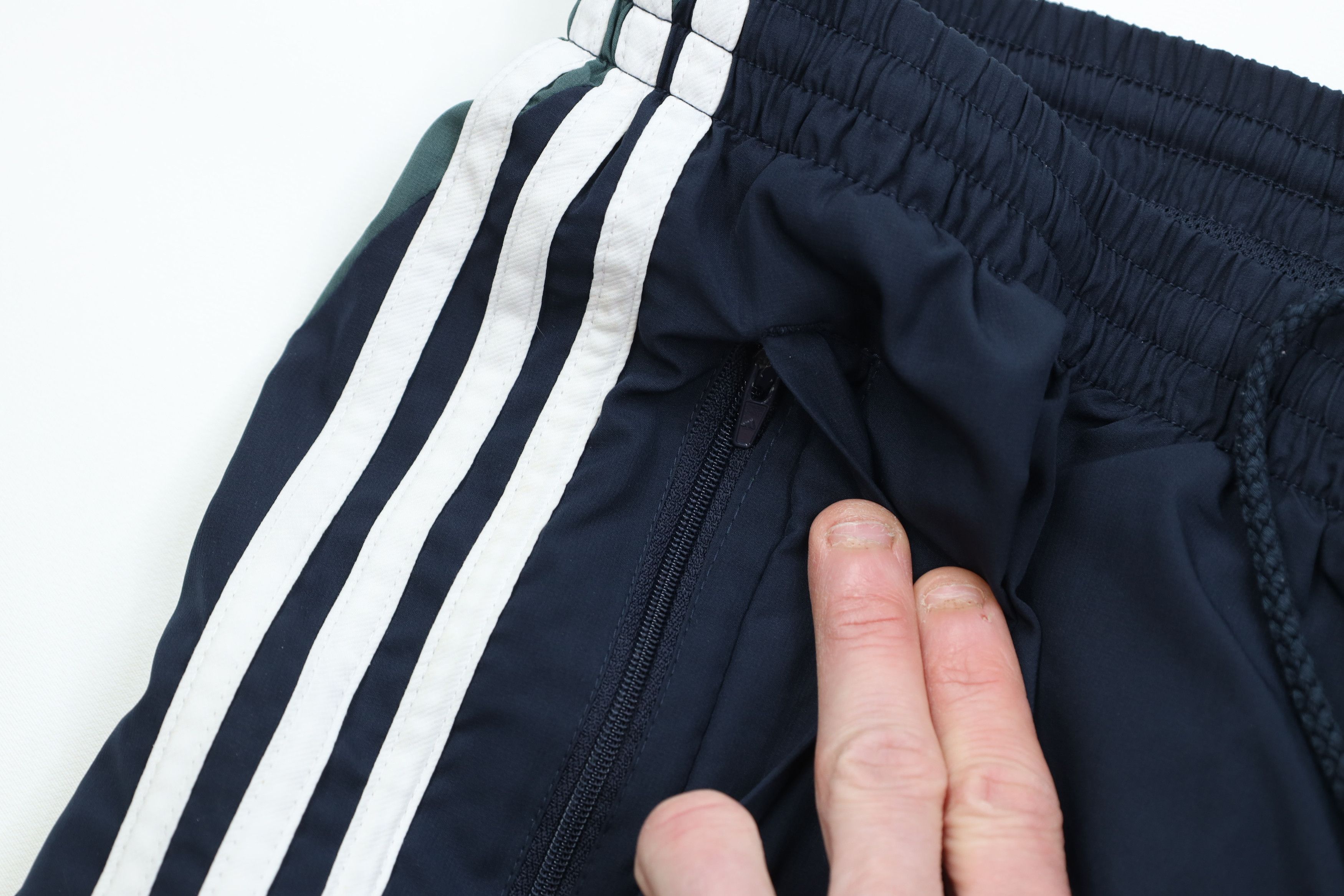 Adidas Vintage Y2K Adidas Striped Lined Wide Leg Windbreaker Pants Size US 36 / EU 52 - 9 Thumbnail