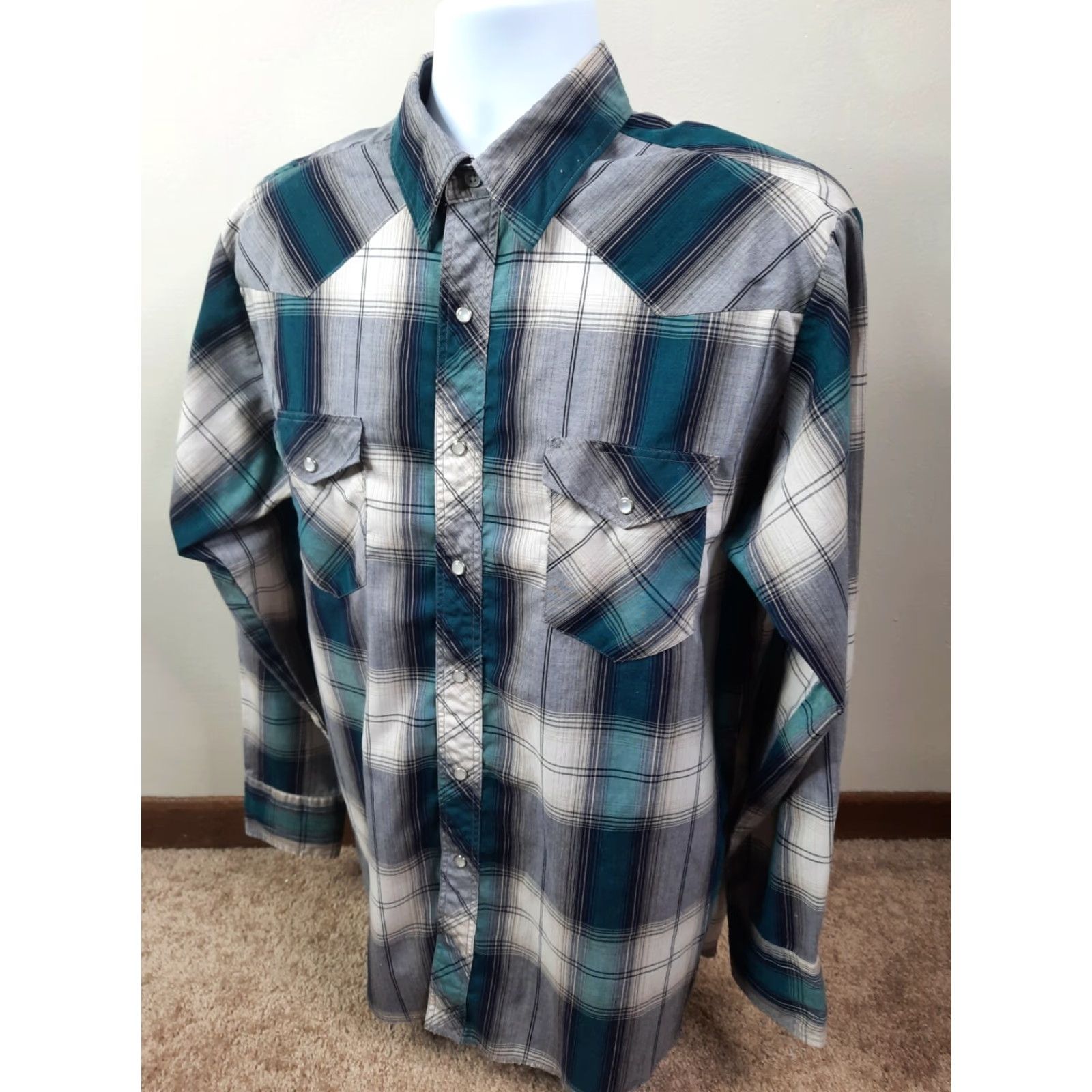 Wrangler VINTAGE Wrangler Western green plaid long sleeve pearl snap button shirt Large Mens Shirt Size US L / EU 52-54 / 3 - 7 Thumbnail