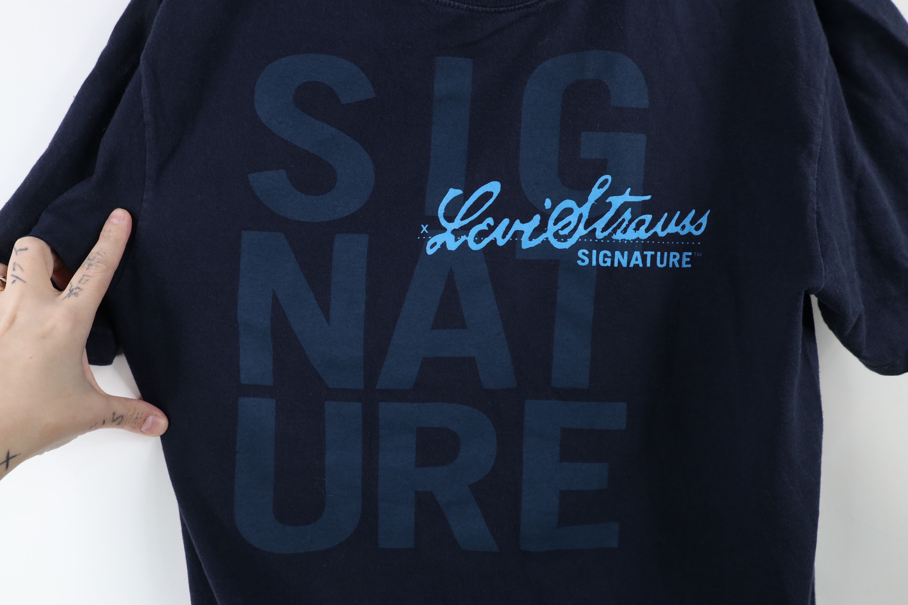 Levi's × Vintage Vintage Y2K 2003 Levis Spell Script T-Shirt Navy Blue Cotton Size US S / EU 44-46 / 1 - 4 Thumbnail