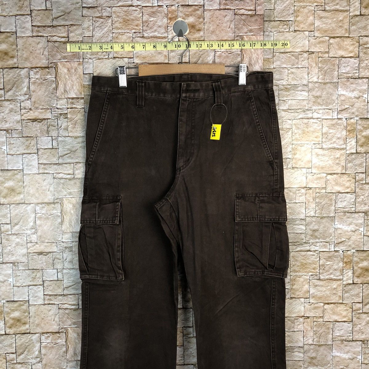 Japanese Brand Uniqlo Dark Brown Cargo Multipocket Pants #A615 Size US 32 / EU 48 - 2 Thumbnail