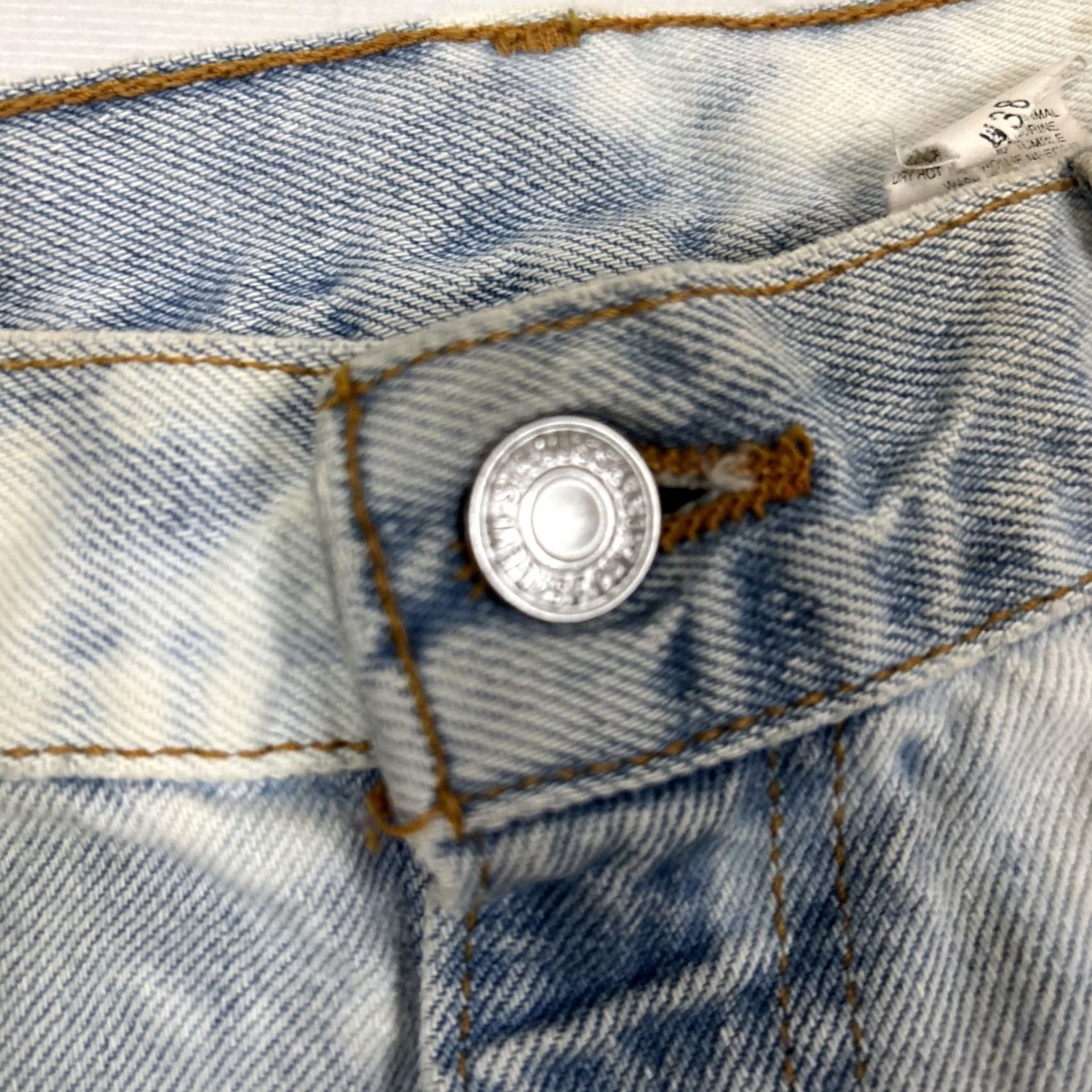 Levi's VINTAGE Levi’s 560 Jean Shorts Men 38W Light Blue Distressed D Size US 38 / EU 54 - 4 Thumbnail
