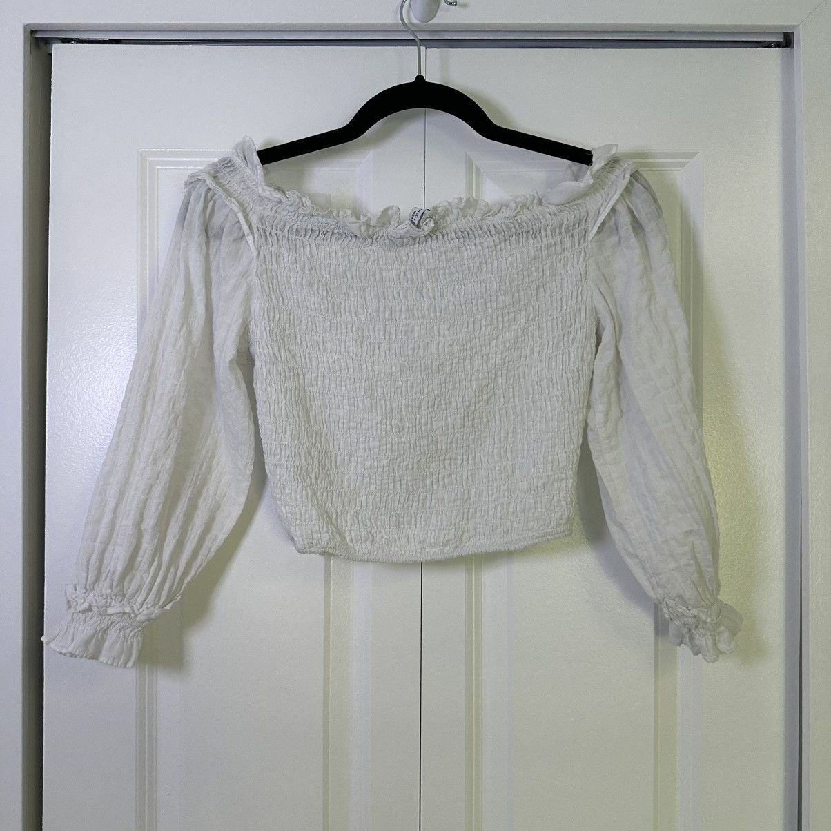 Zara Zara White Smocked Puff Sleeve Crop Top Size M / US 6-8 / IT 42-44 - 2 Thumbnail
