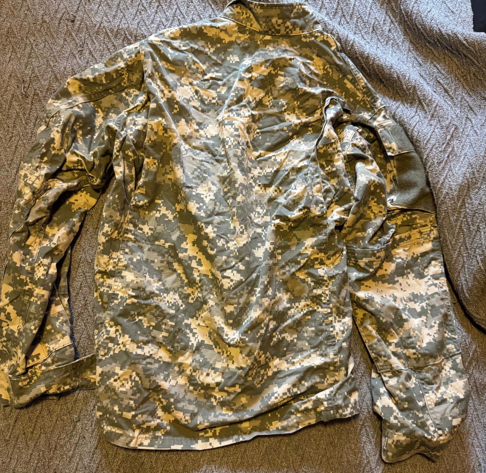 Under Armour Army Combat Jacket Small Short Size US S / EU 44-46 / 1 - 2 Thumbnail
