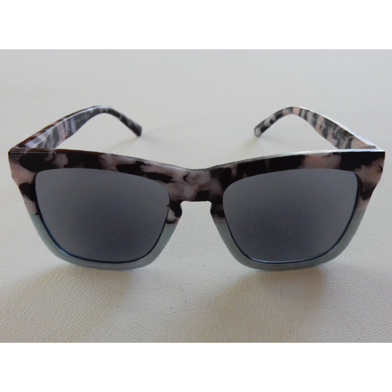 Vintage VINTAGE Peepers Women's Pink Magnified Sunglasses 1.50 Reading Cape May 3047R Size ONE SIZE - 2 Thumbnail