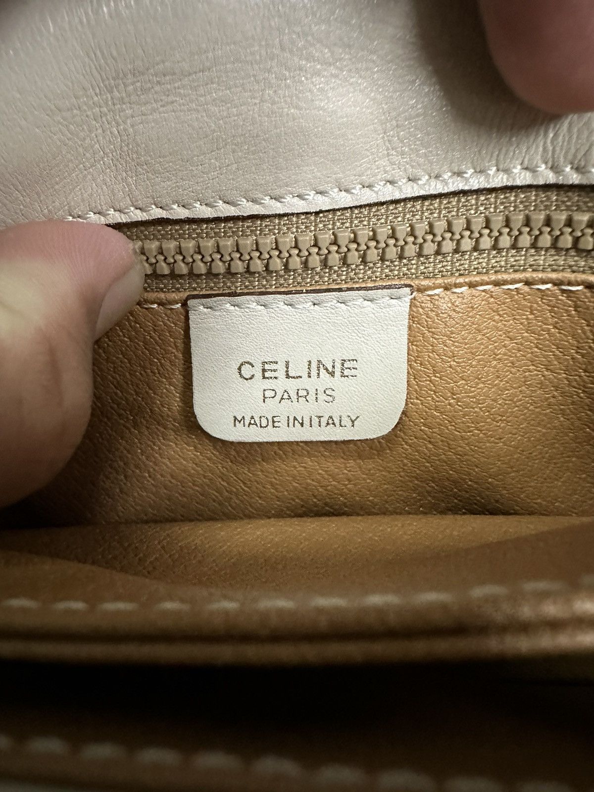 Celine × Vintage AUTHENTIC VINTAGE CELINE MINI CROSSBODY BAG Size ONE SIZE - 9 Thumbnail