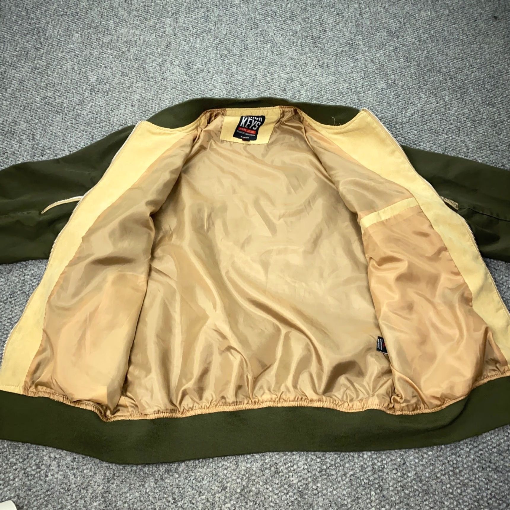 Vintage VINTAGE Black Keys Jacket Mens XL Beige Green Bomber Size US XL / EU 56 / 4 - 7 Thumbnail