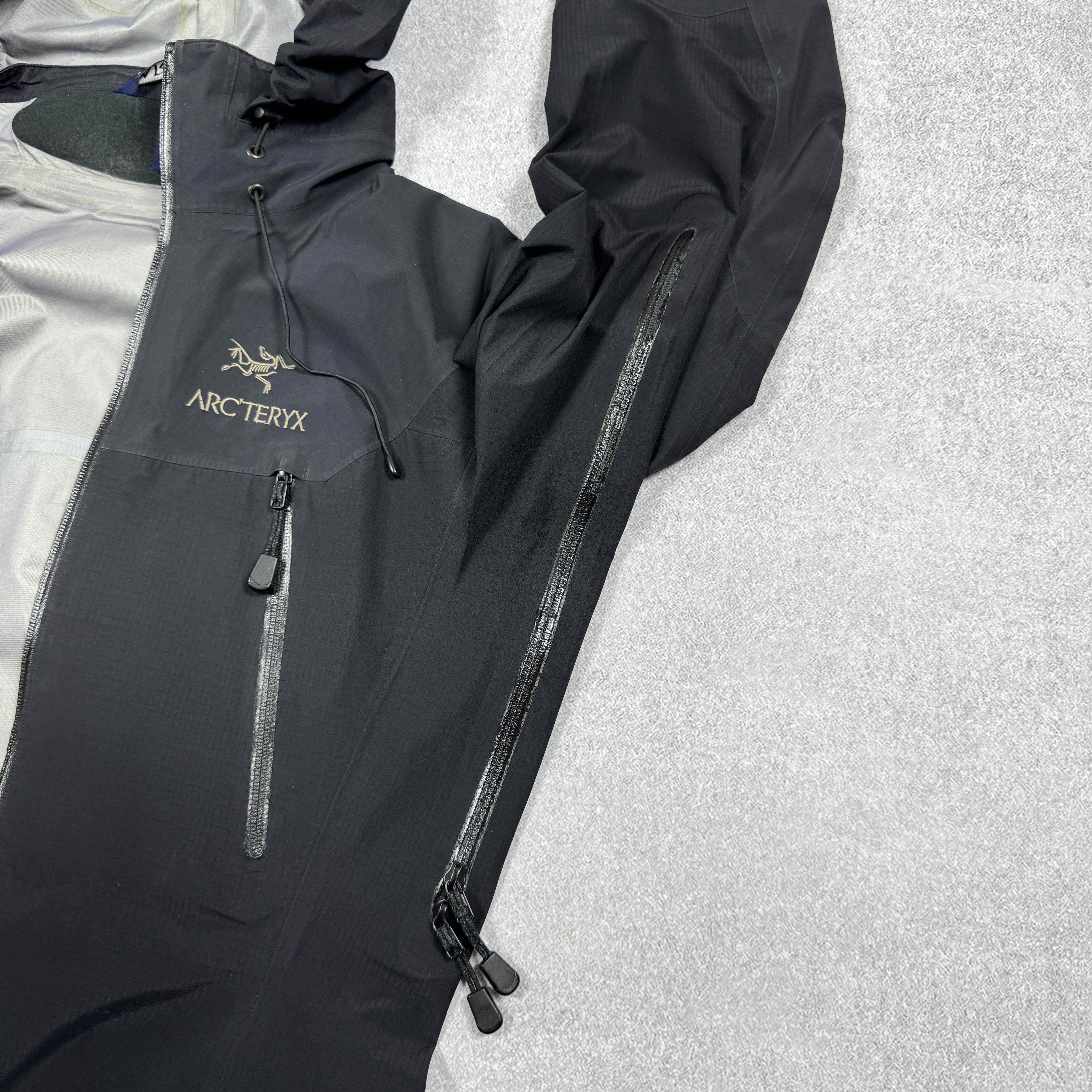 Arc'teryx Vintage Arcteryx Goretex XCR Membrana Jacket Outdoor Size M Size M / US 6-8 / IT 42-44 - 13 Thumbnail