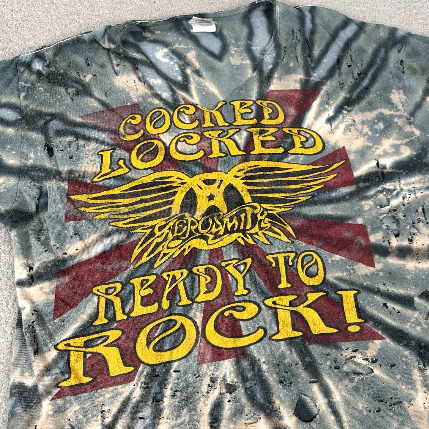 Gildan VINTAGE Aerosmith T Shirt Adult Medium Gray Tie Dye Cocked Locked Rock Tour Distressed M Mens Size US M / EU 48-50 / 2 - 2 Thumbnail