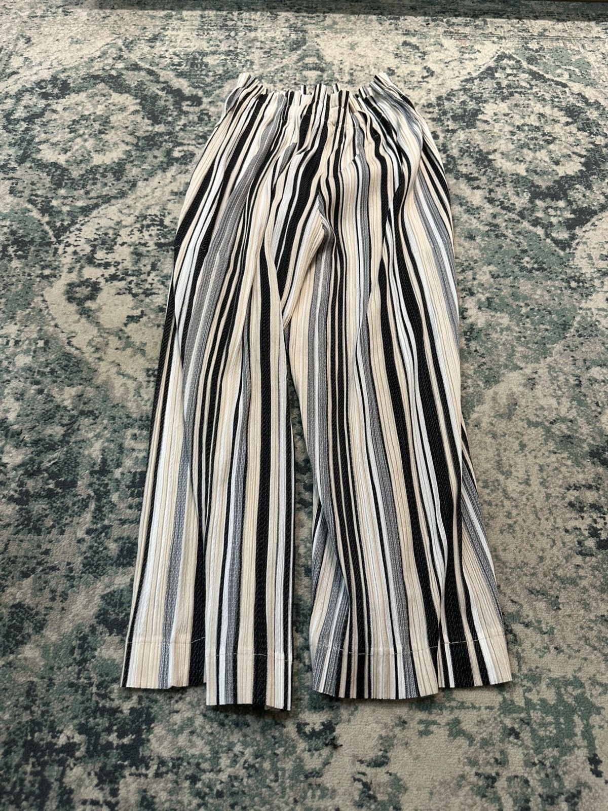 Homme Plisse Issey Miyake Pleats Please Issey Miyake Vertical Stripe Pant Size US 34 / EU 50 - 10 Thumbnail