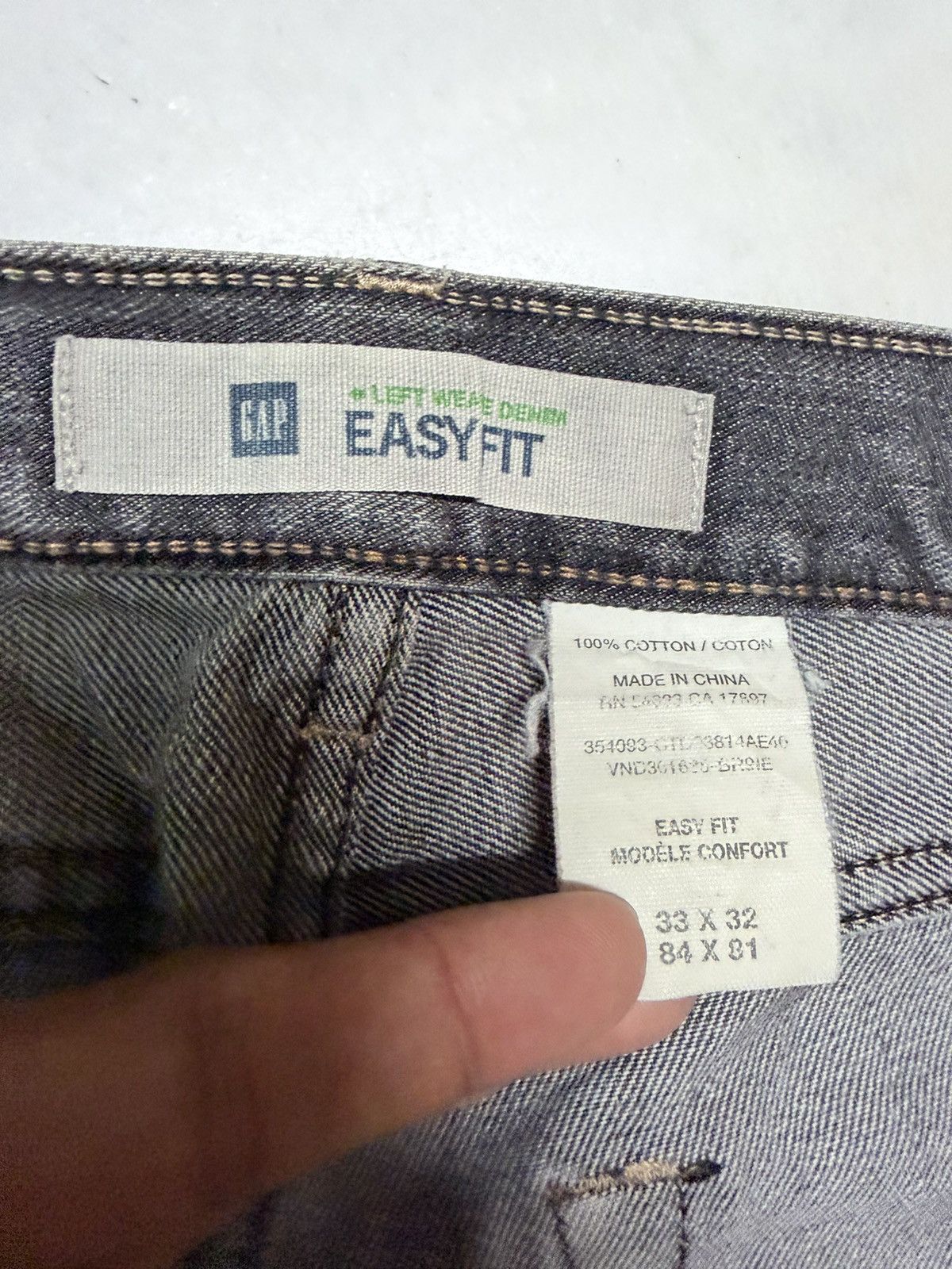 VINTAGE Y2k GAP EASY FIT WHISKER CLAWMARK DARK JEANS