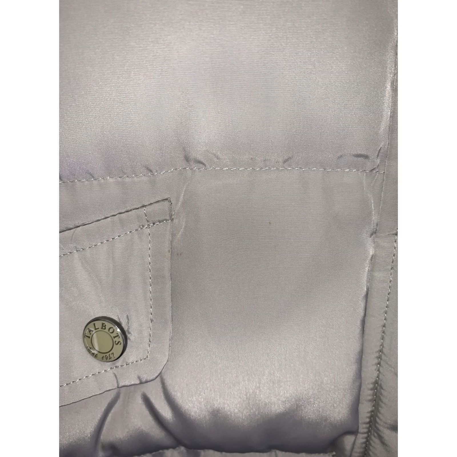 Talbots Talbots Vest Hooded Puffer Down Down Faux Fux Womens Petite M-7273 Gray Size PM Button Logo Zip Snap Casual Travel Spring Fall Winter Womens Size M / US 6-8 / IT 42-44 - 4 Thumbnail