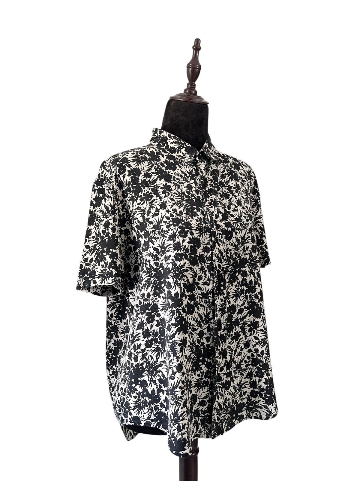 Hedi Slimane × Saint Laurent Paris Saint Laurent Paris Silk Floral Button Shirt Size US S / EU 44-46 / 1 - 2 Thumbnail