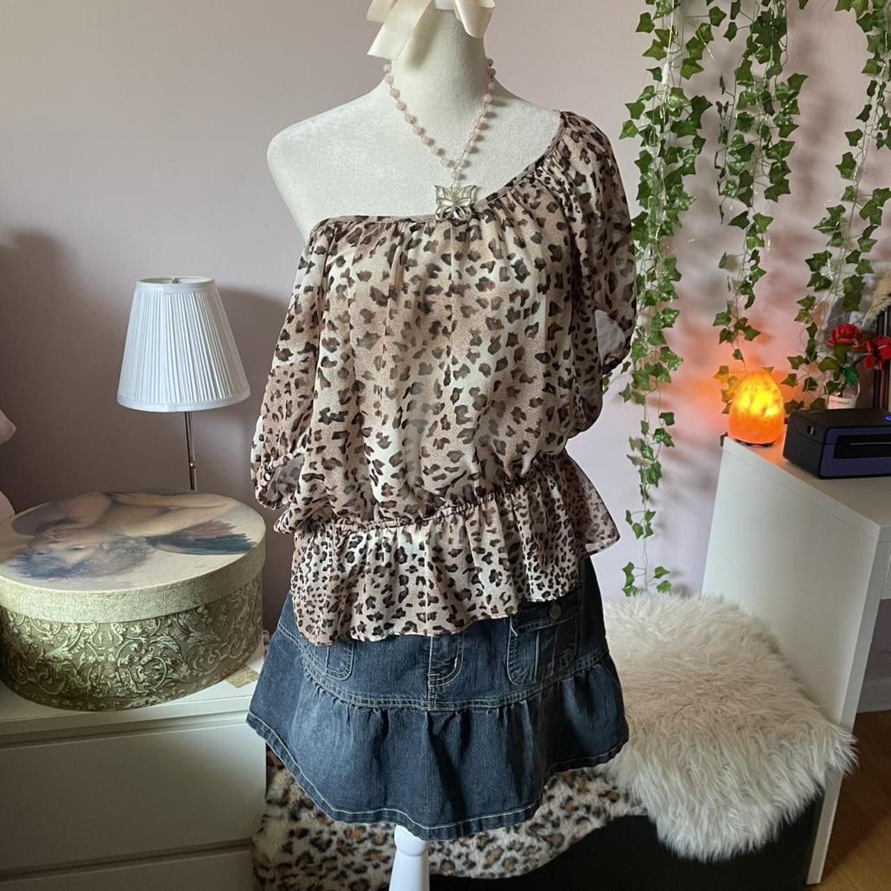 Vintage Semi sheer leopard print blouse size large Size L / US 10 / IT 46 - 1 Thumbnail