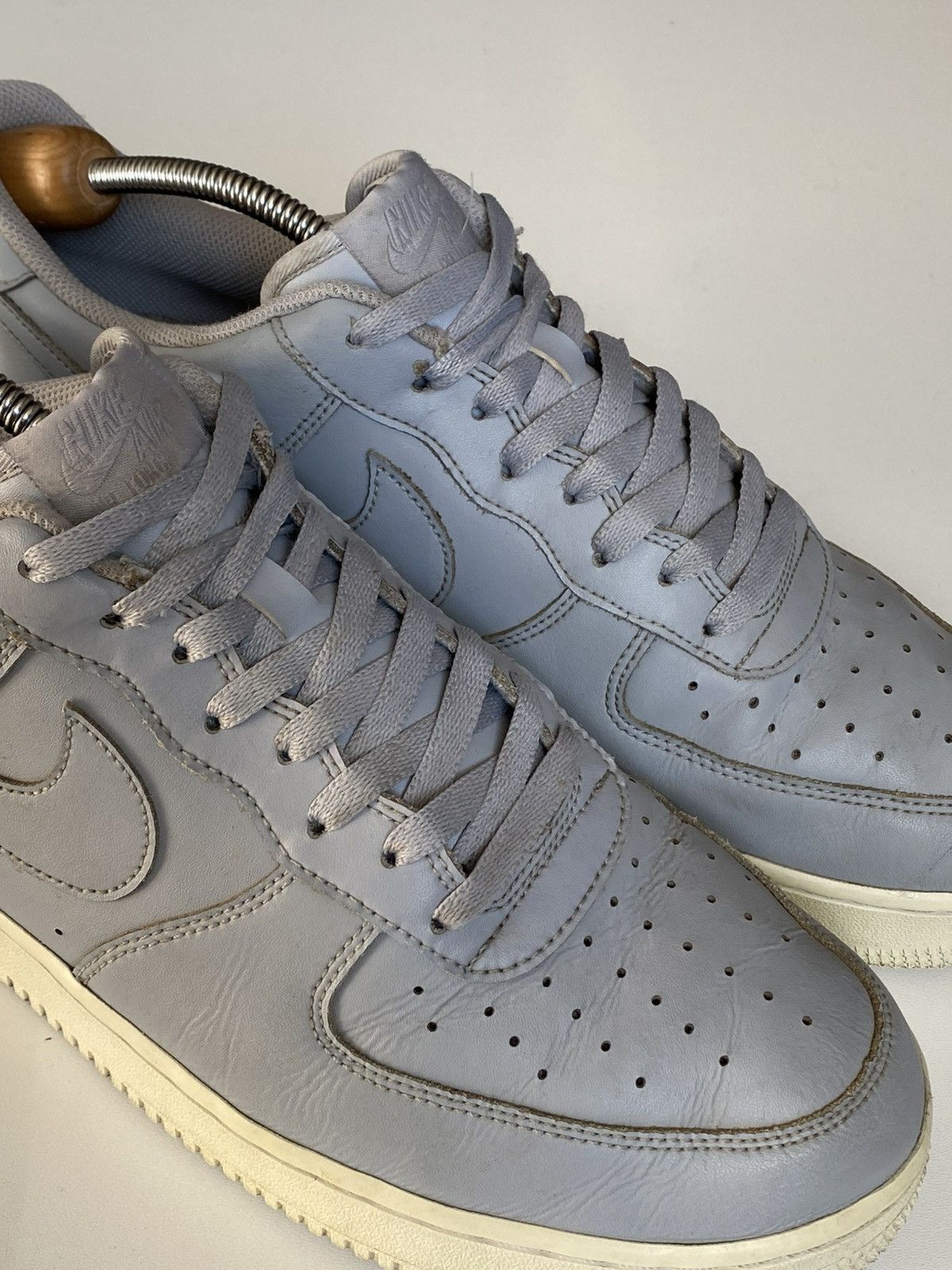Nike 🔥 NIKE AIR FORCE 1 LOW GREY CASUAL ESSENTIALS SNEAKERS Size US 12 / EU 45 - 3 Thumbnail
