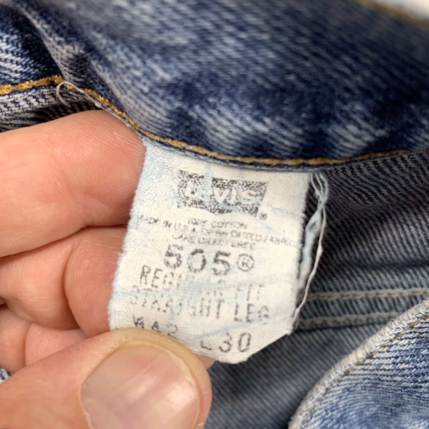 Levi's VINTAGE Levi's 505 Jeans Mens 42x30 Regular Fit Straight Leg Blue Denim Y2K Cowboy USA Made Size US 42 / EU 58 - 5 Thumbnail