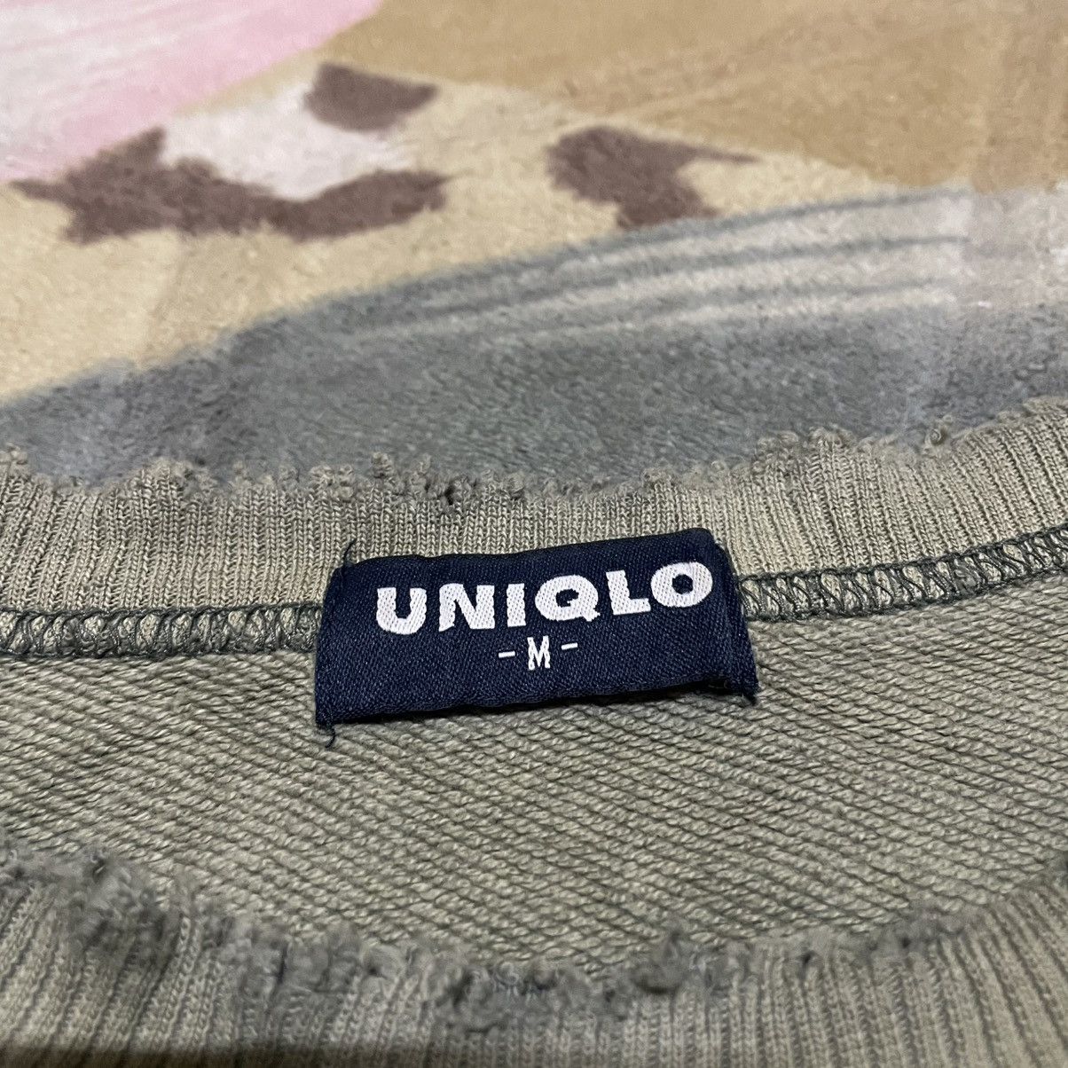 Vintage Vintage Distressed Sun Faded Uniqlo Sweatshirt Boxy Fit Size US M / EU 48-50 / 2 - 12 Thumbnail