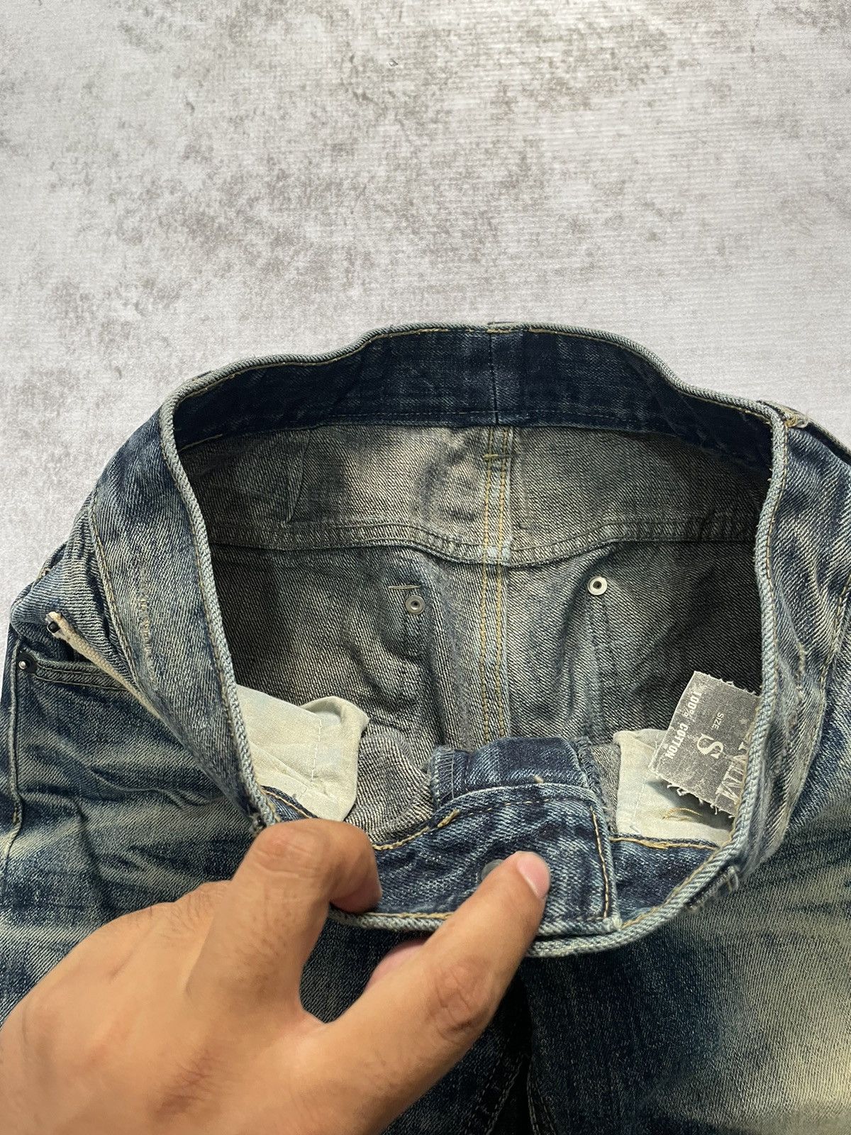 2000s vintage style japan acid wash denim Y2k style