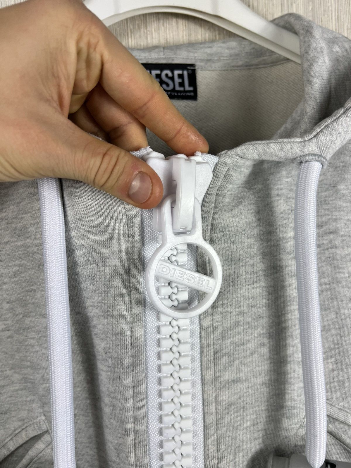 Diesel Diesel F-Croppy-Zip cropped big zip hoodie undersized zipper Size XS / US 0-2 / IT 36-38 - 9 Thumbnail