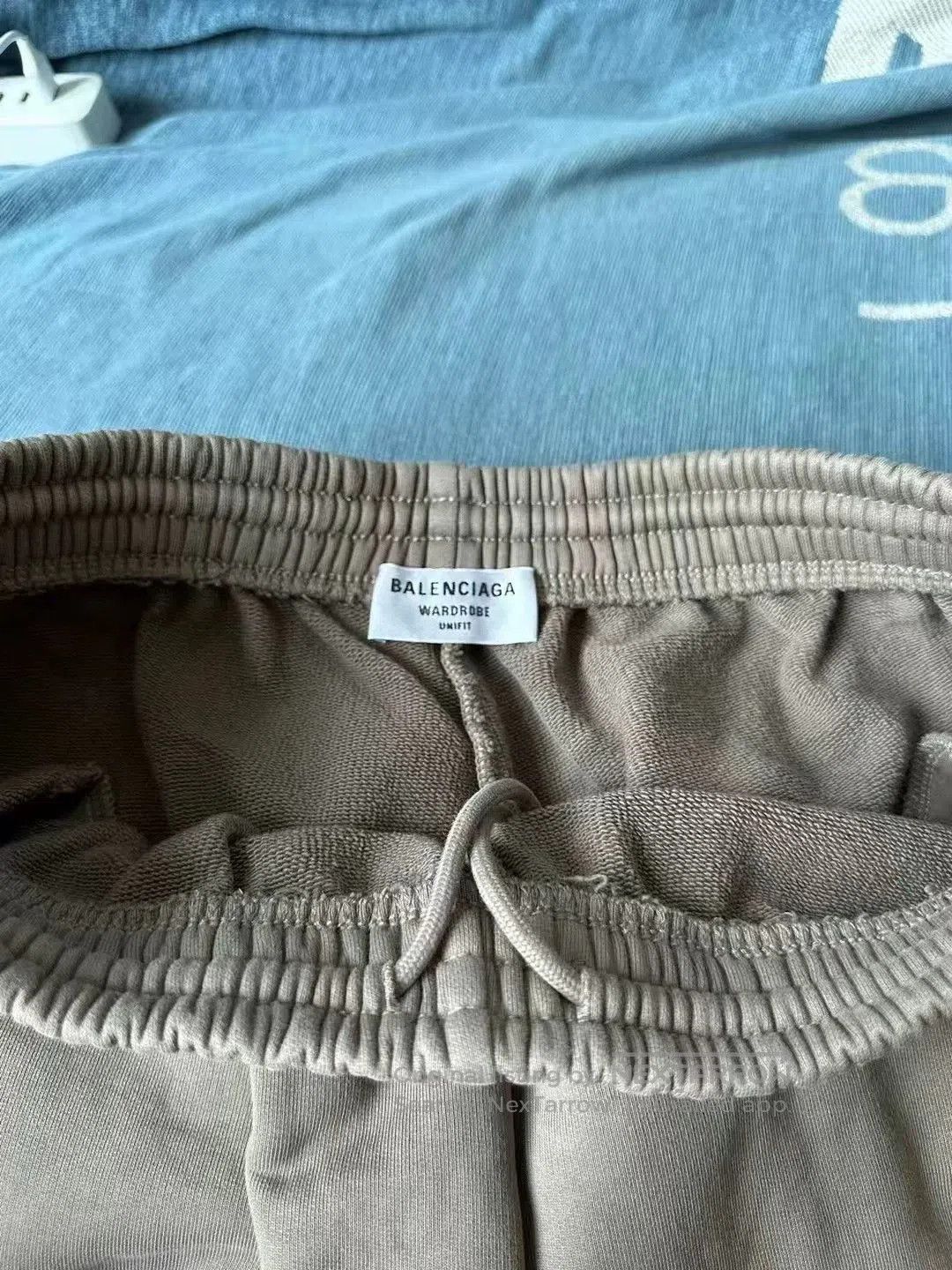 Balenciaga Balenciaga Brown Embroidered Shorts. Size US 26 / EU 42 - 3 Thumbnail