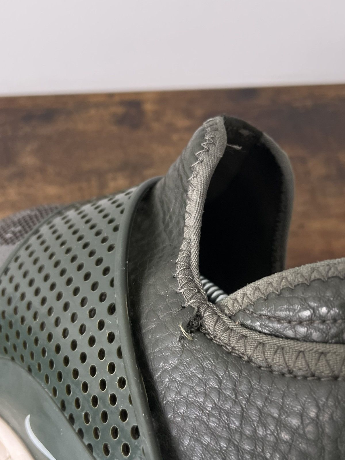 Nike × Stone Island Nike Sock Dart Mid x Stone Island Sneakers Dark Green RARE Size US 9 / EU 42 - 12 Thumbnail