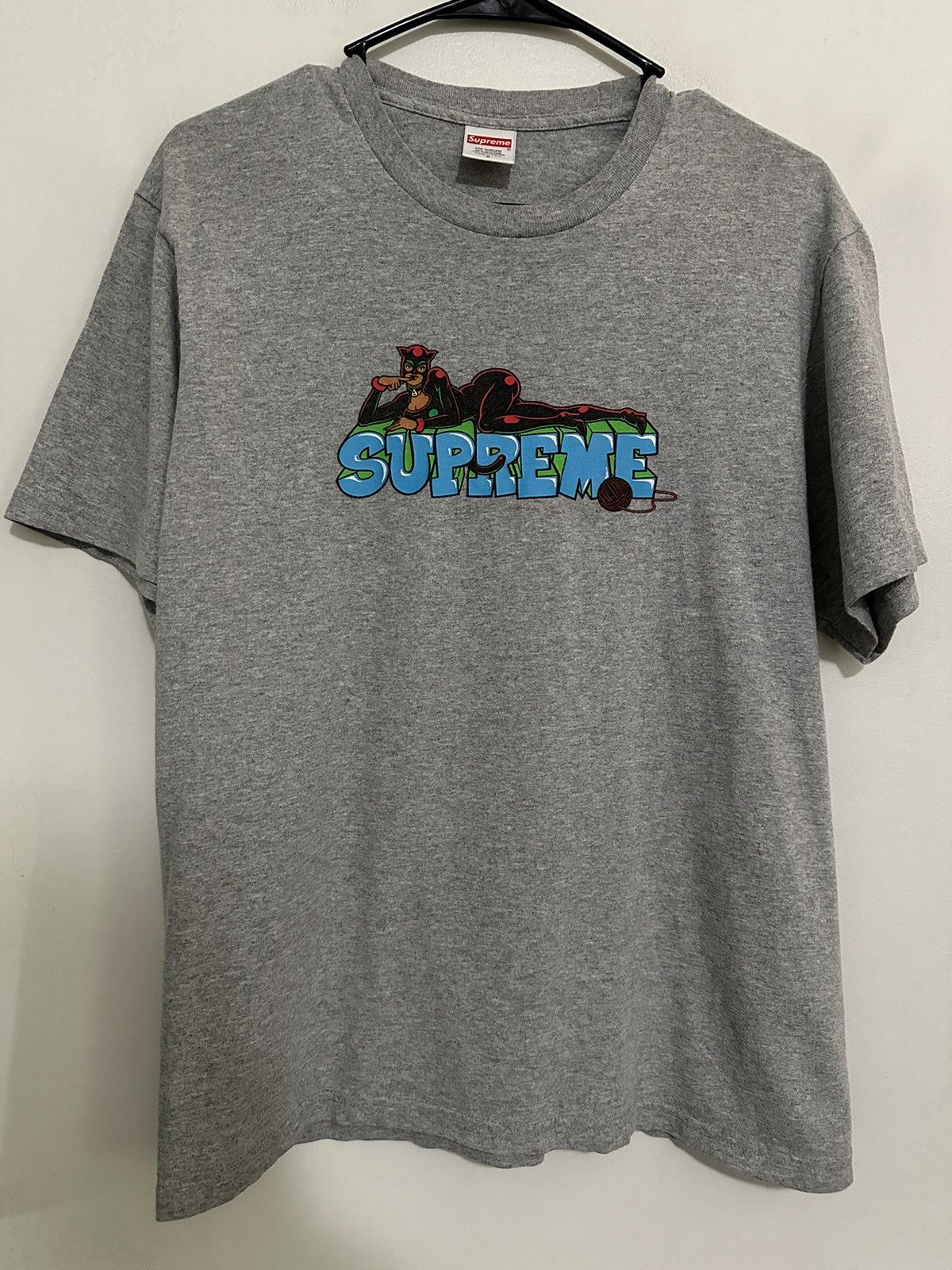Supreme Supreme Catwoman Tee Size US S / EU 44-46 / 1 - 1 Thumbnail