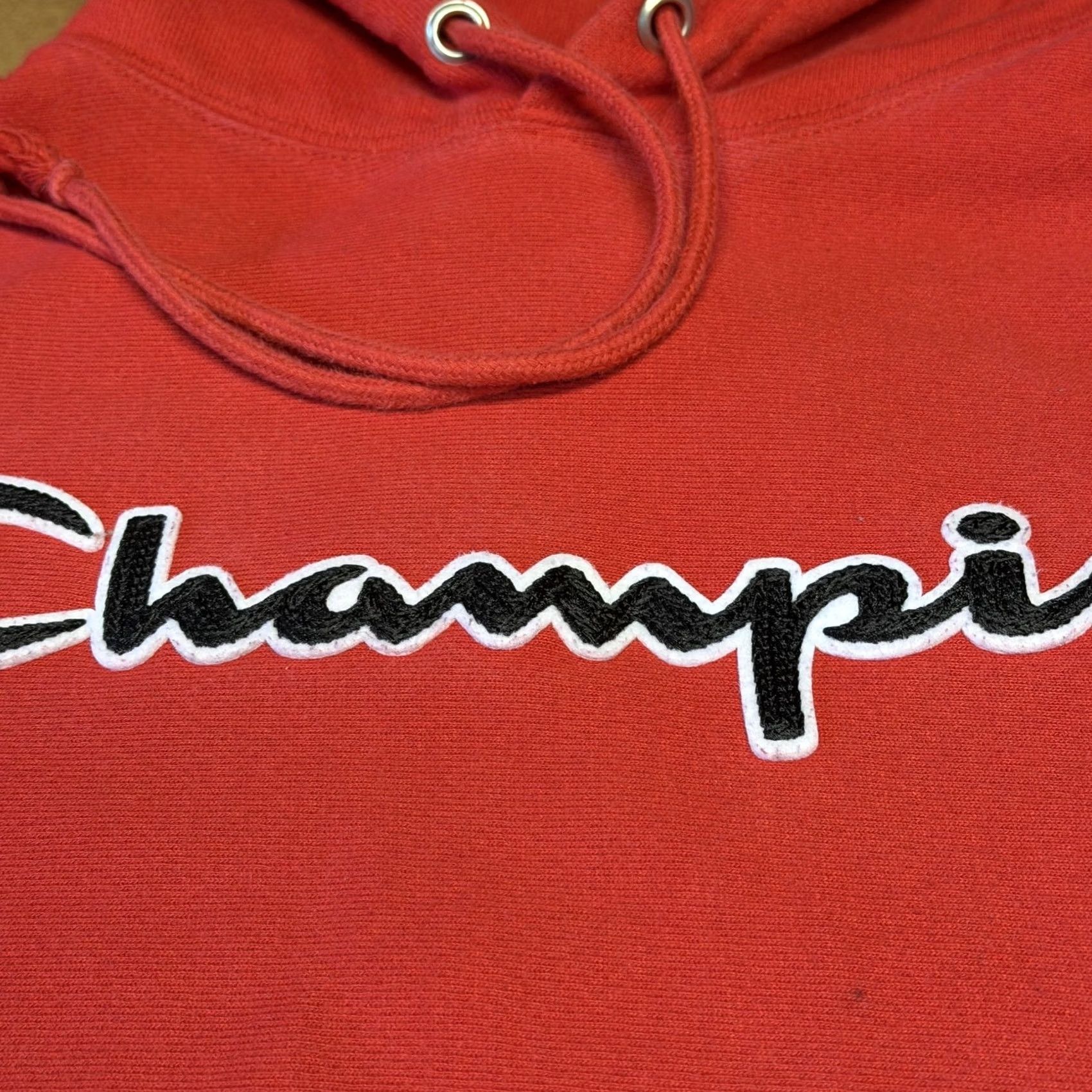 Champion VINTAGE Champion Reverse Weave Hoodie Mens Large Red Pullover Fleece Script Logo Graphic Size US L / EU 52-54 / 3 - 4 Thumbnail