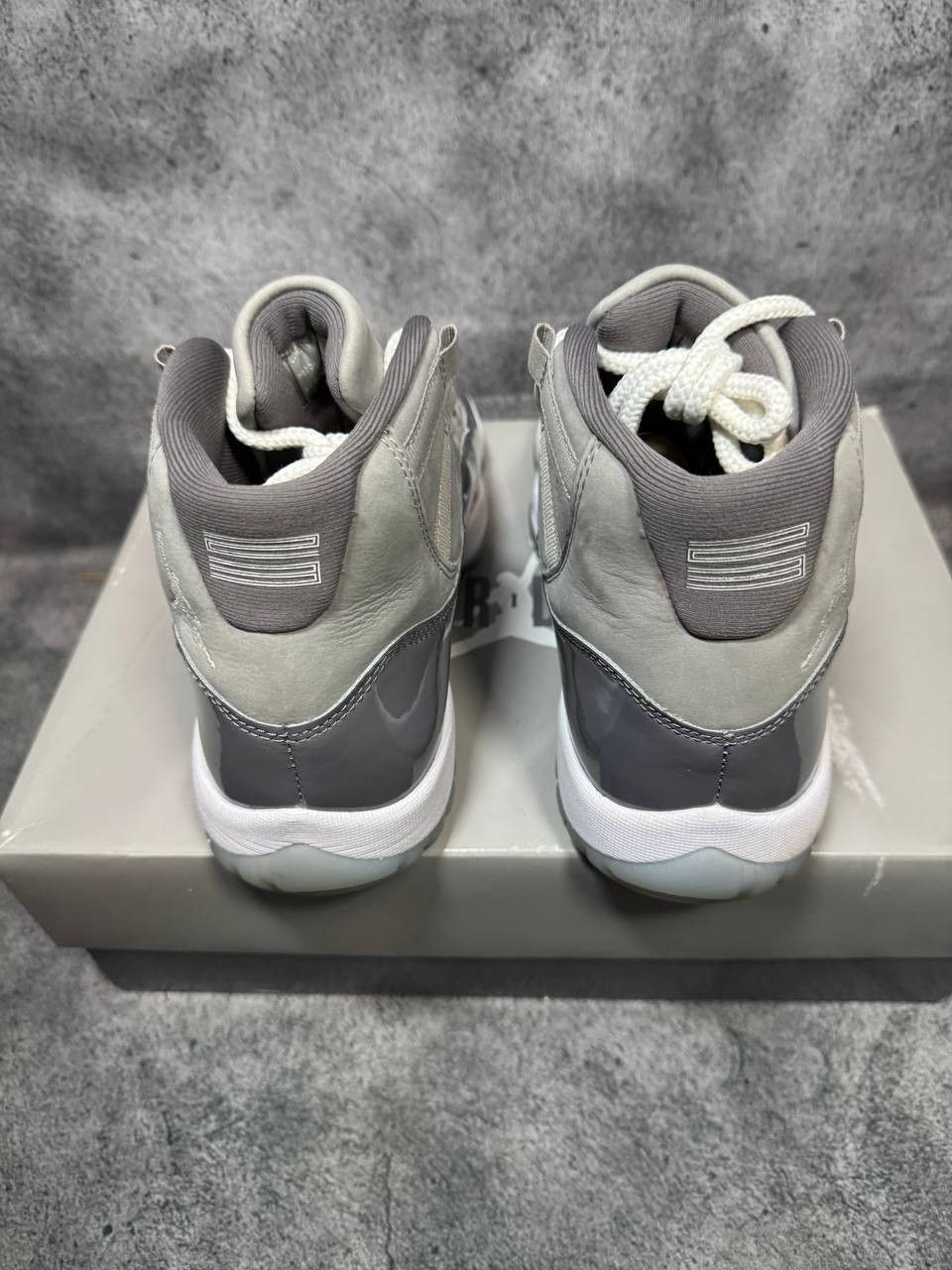 Jordan Brand Size 7 | Jordan 11 Cool Grey With Box | Pre-Owned Size US 7 / EU 40 - 5 Thumbnail