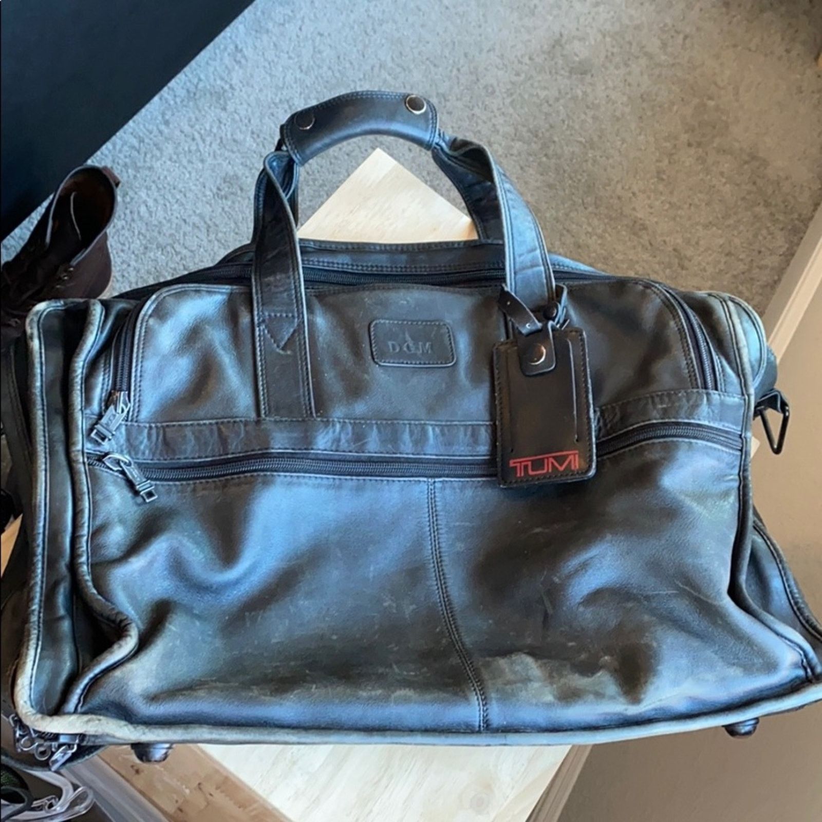 Tumi TUMI distressed leather messenger computer bag rugged Size ONE SIZE - 1 Thumbnail