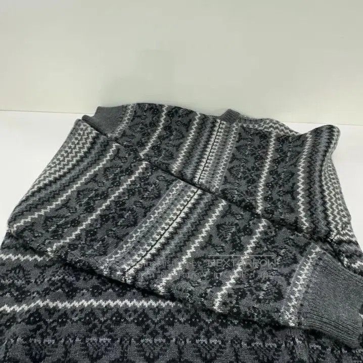 Balenciaga Balenciaga Men's Gray Sweater with Fair Isle Pattern. Size US L / EU 52-54 / 3 - 5 Thumbnail
