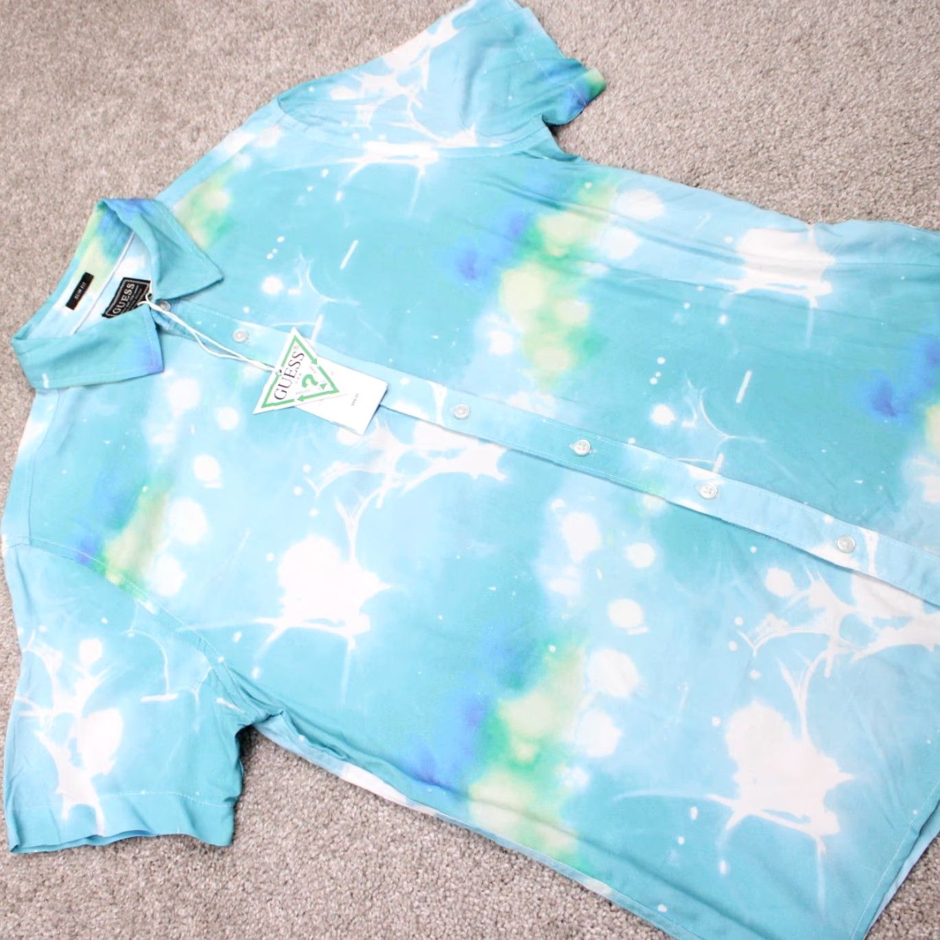 Guess GUESS Shirt Mens Small Blue Submerged Print Slim Fit S/S Button 100% Rayon Size US S / EU 44-46 / 1 - 6 Thumbnail